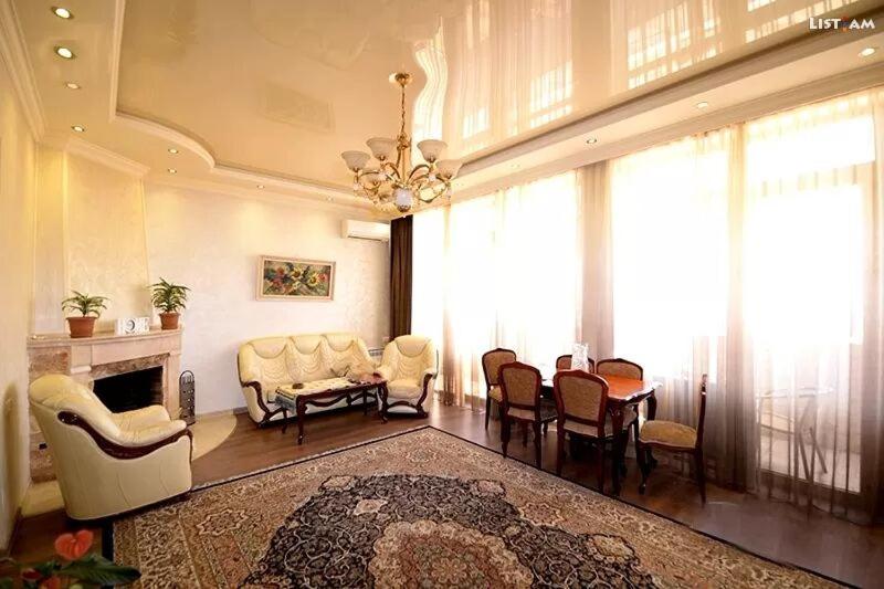 Republic Square Appartment