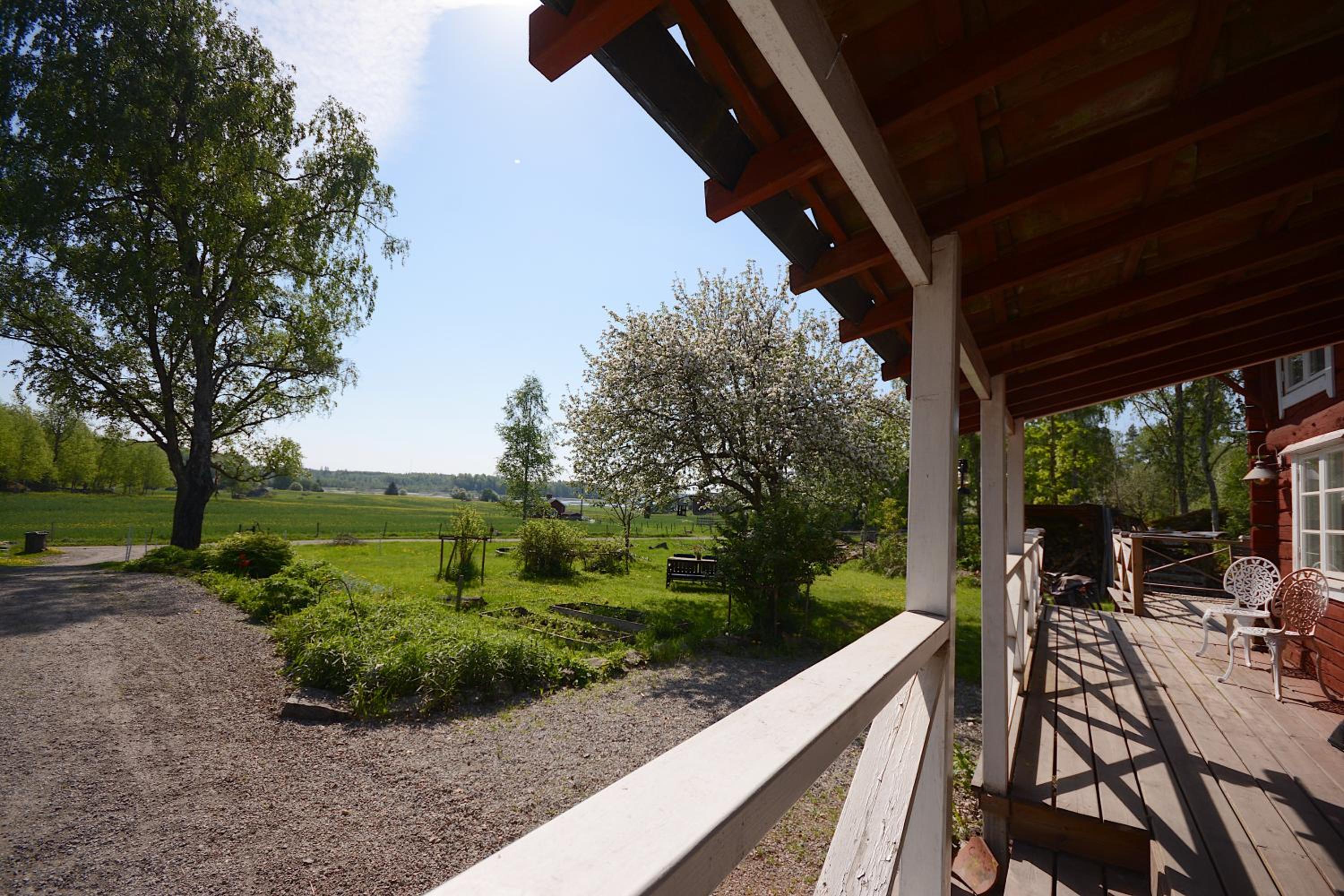 Eden's Garden Cottages