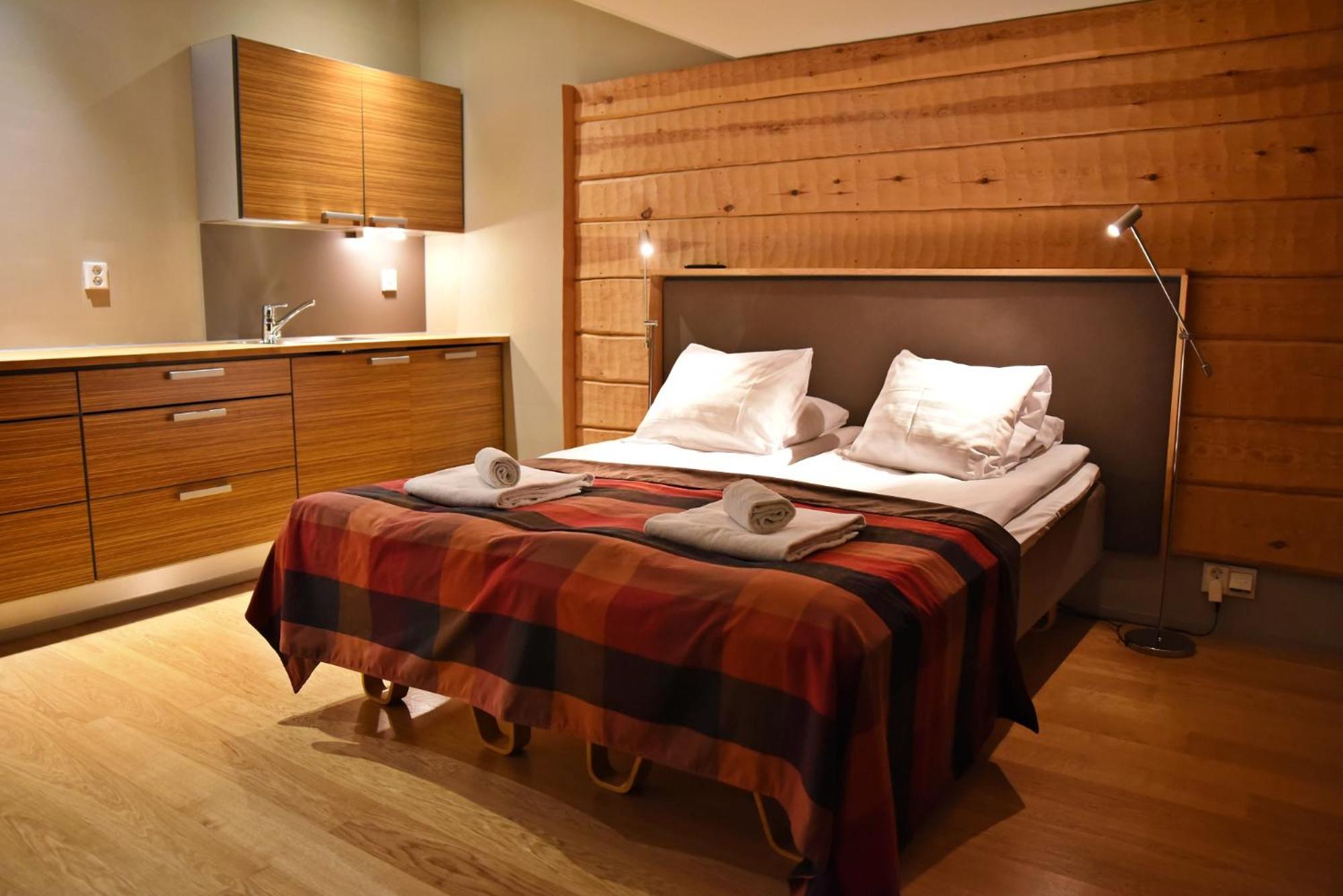 Levi Suites Unna Mànnu