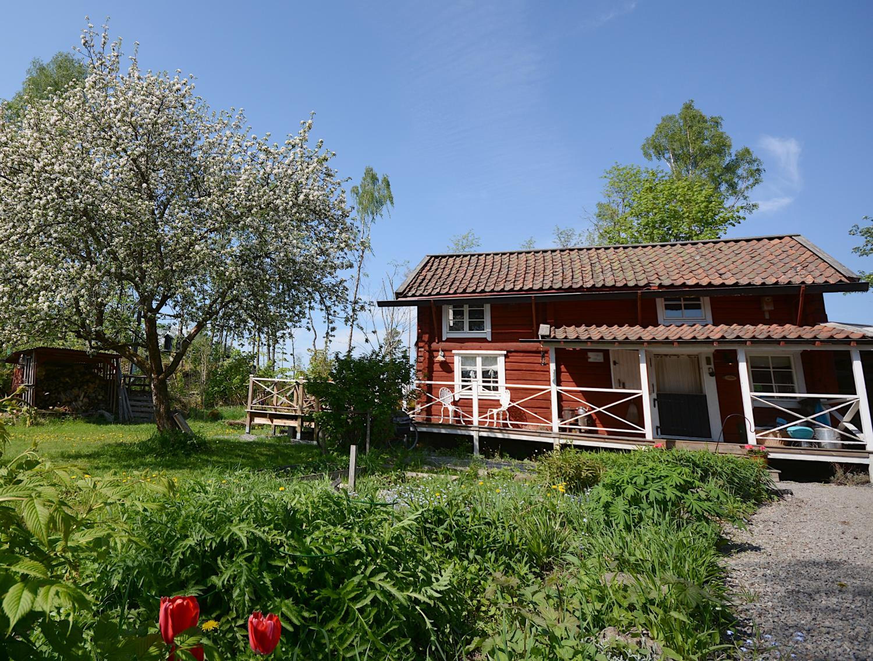 Eden's Garden Cottages