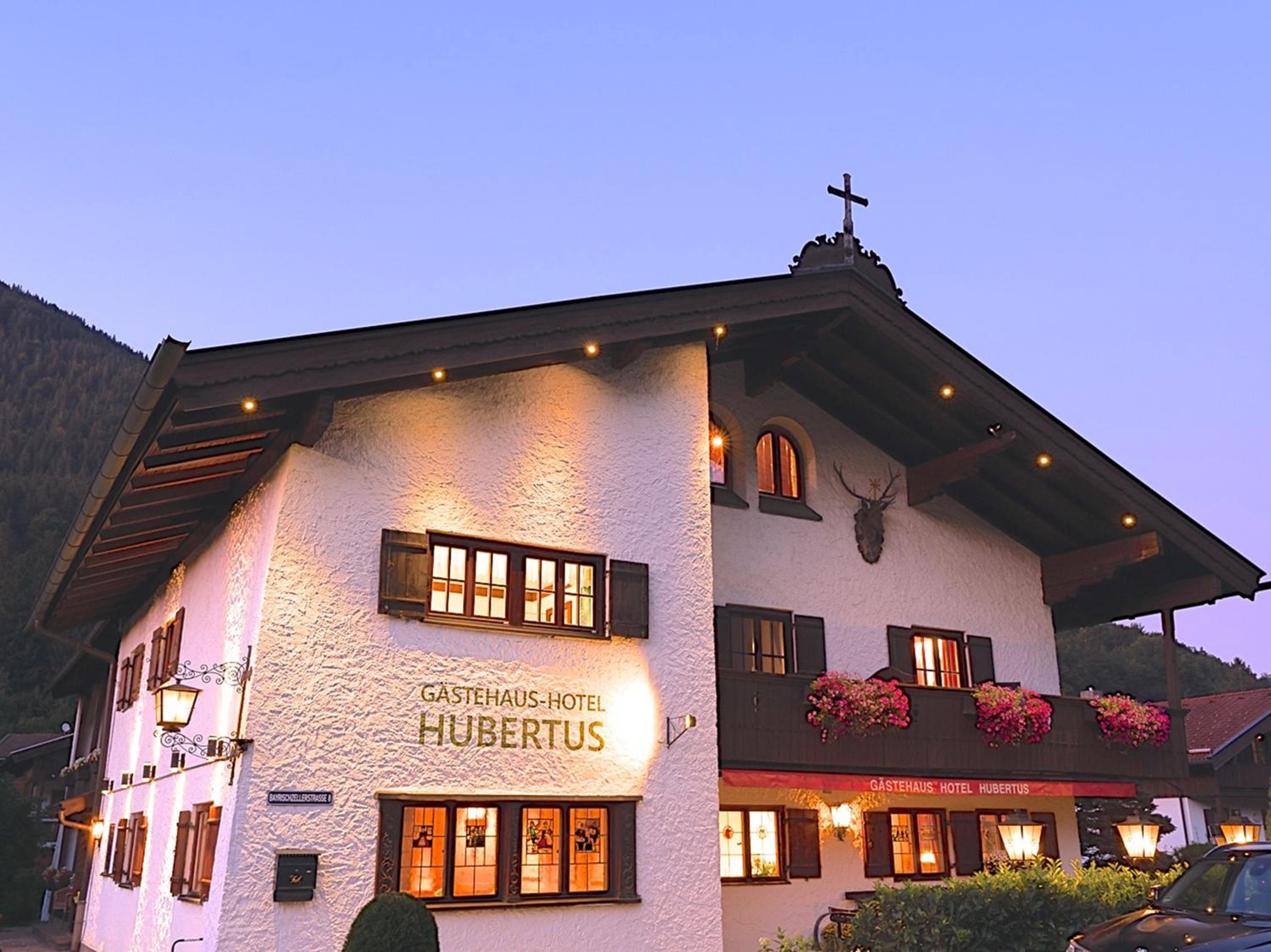Hubertus Apartments