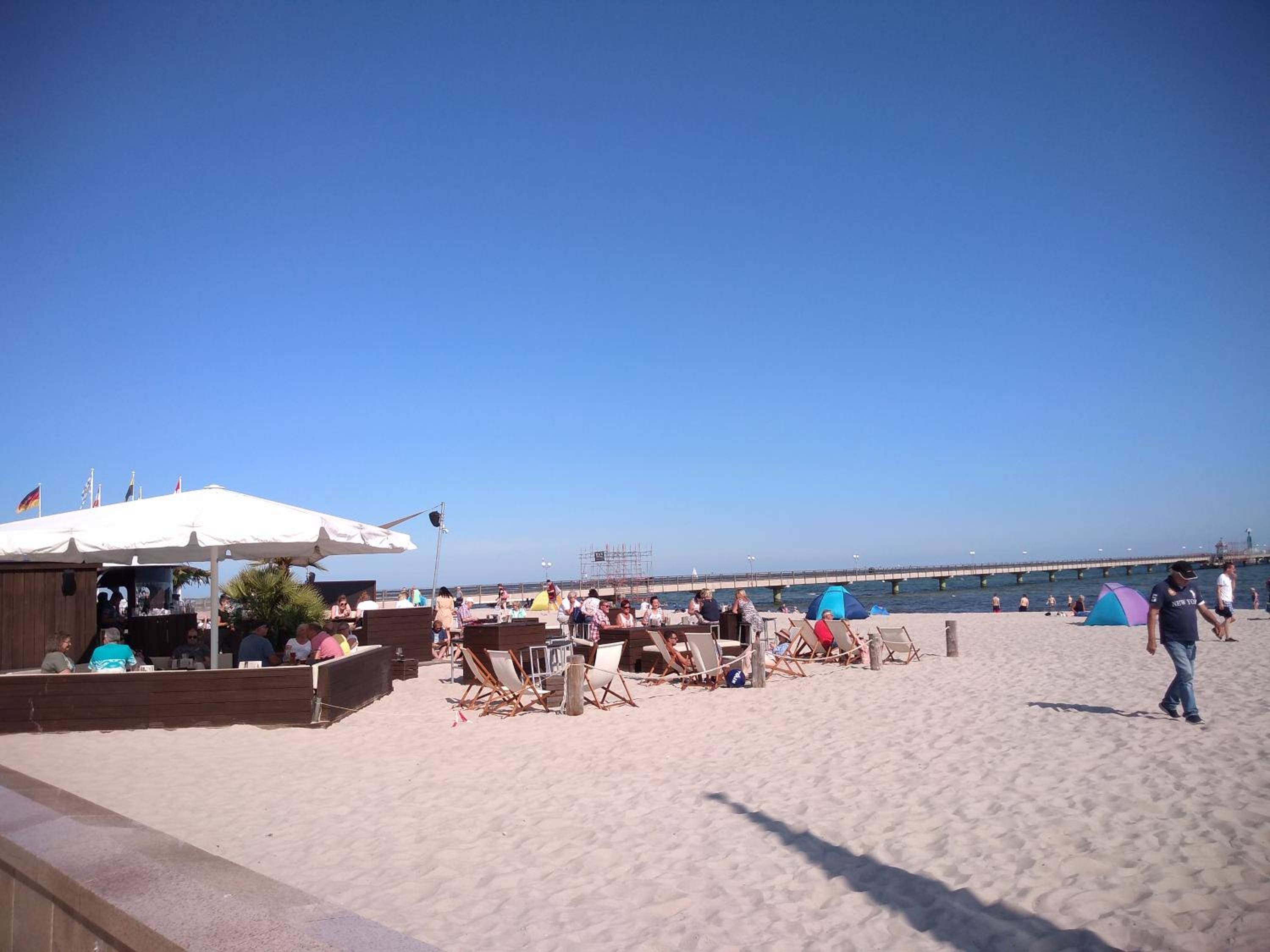 FeWo 8, 1ste Etage, eigene Terrasse mit Strandkorb