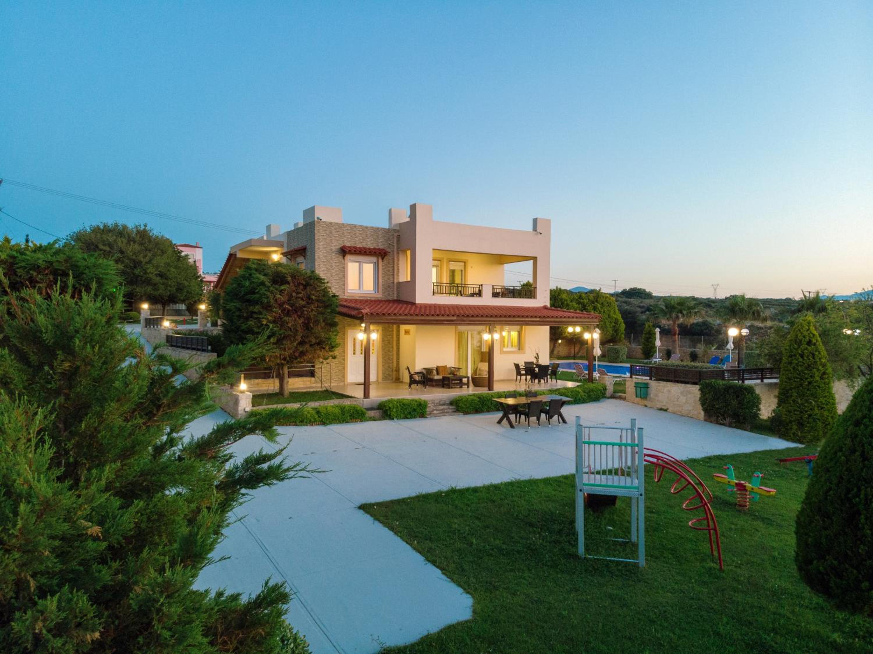 VILLA ARIADNI