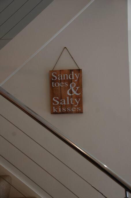 Surfside 2, Sandy Point