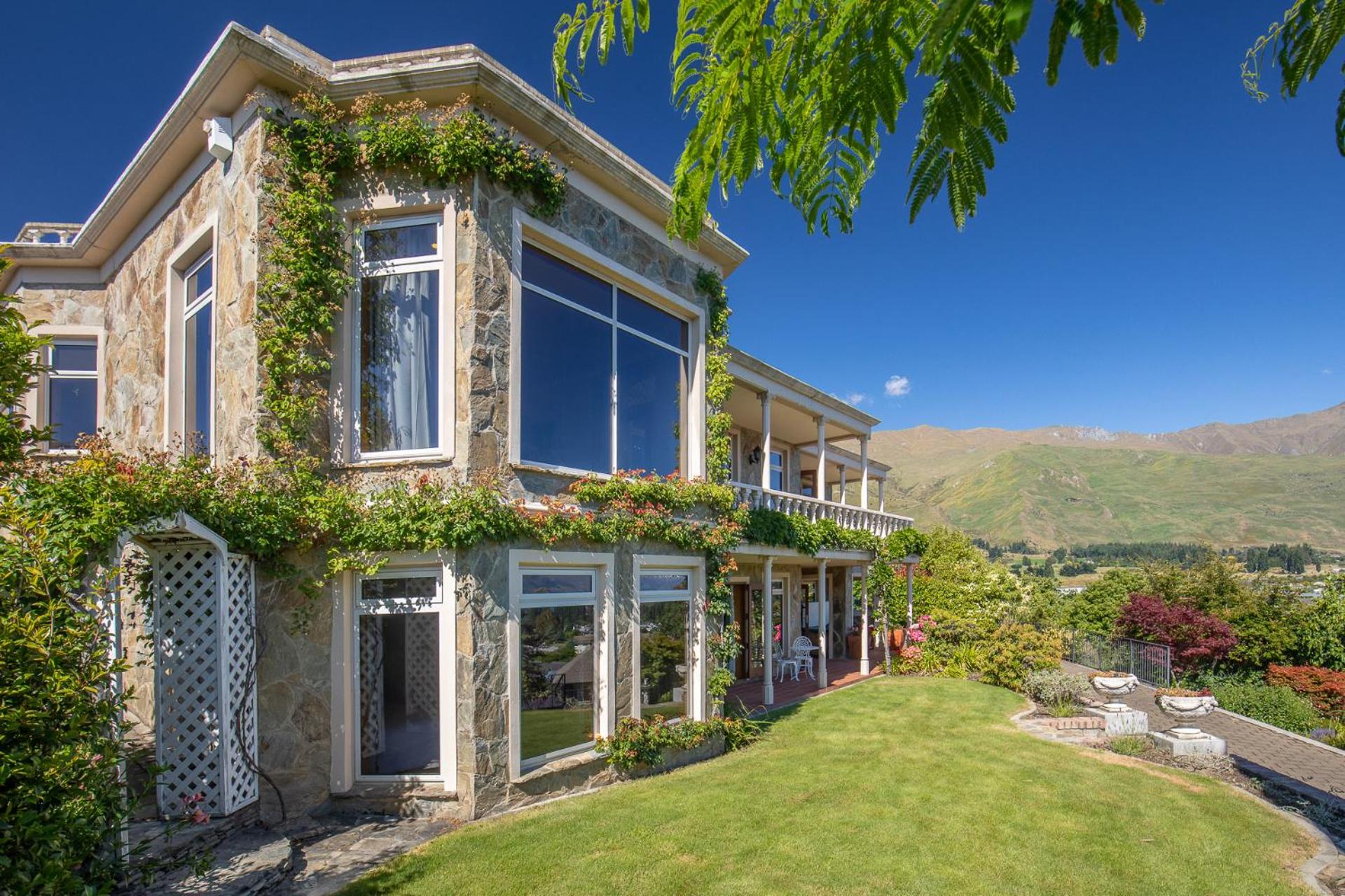 The Manor by Sotheby's Luxury Rental Homes
