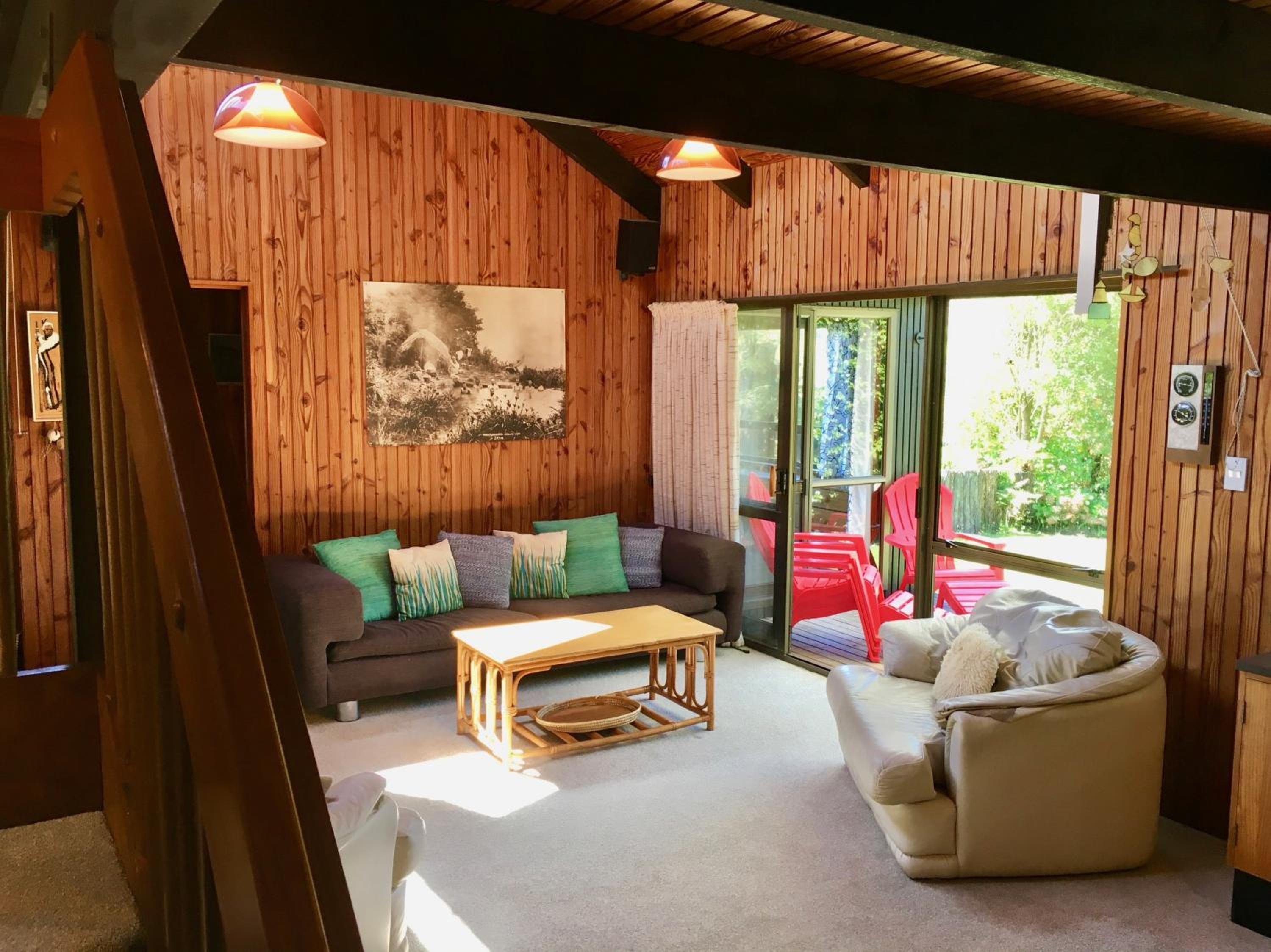 Lakeside Villa - Lake Rotoiti Holiday Home view 5