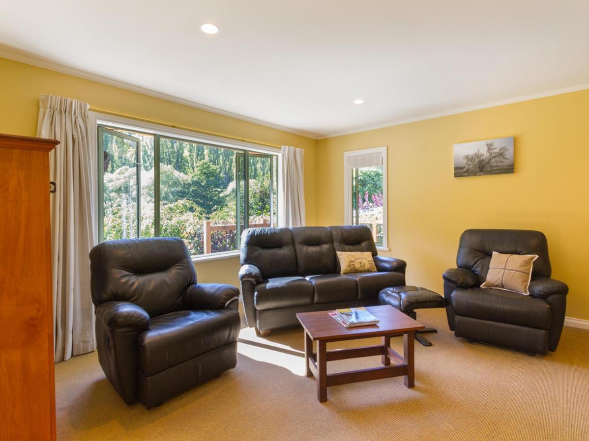 Sawmillers Retreat - Arrowtown Holiday Home view 3