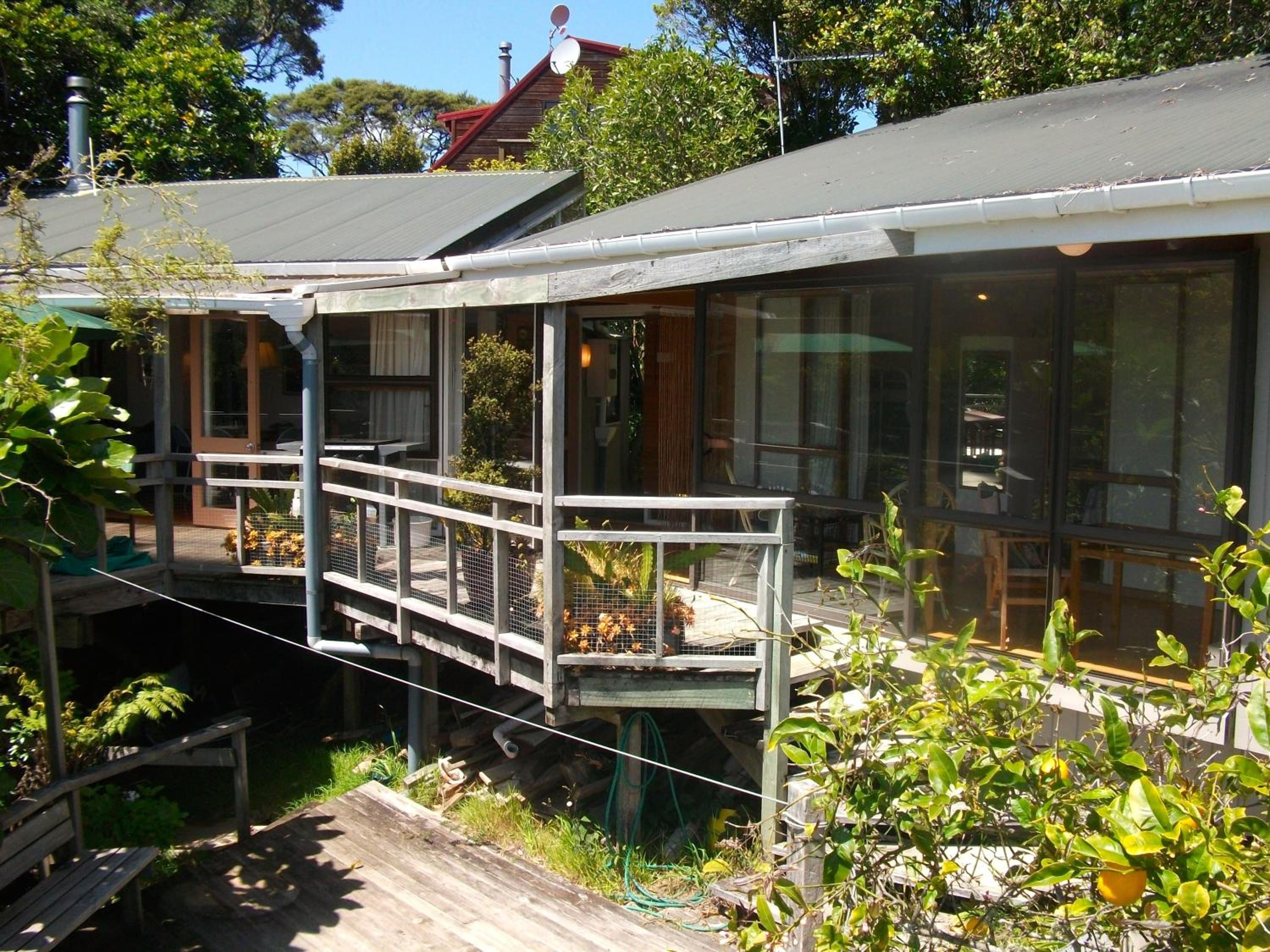 Bush Beach Delight - Onetangi Holiday Home view 2