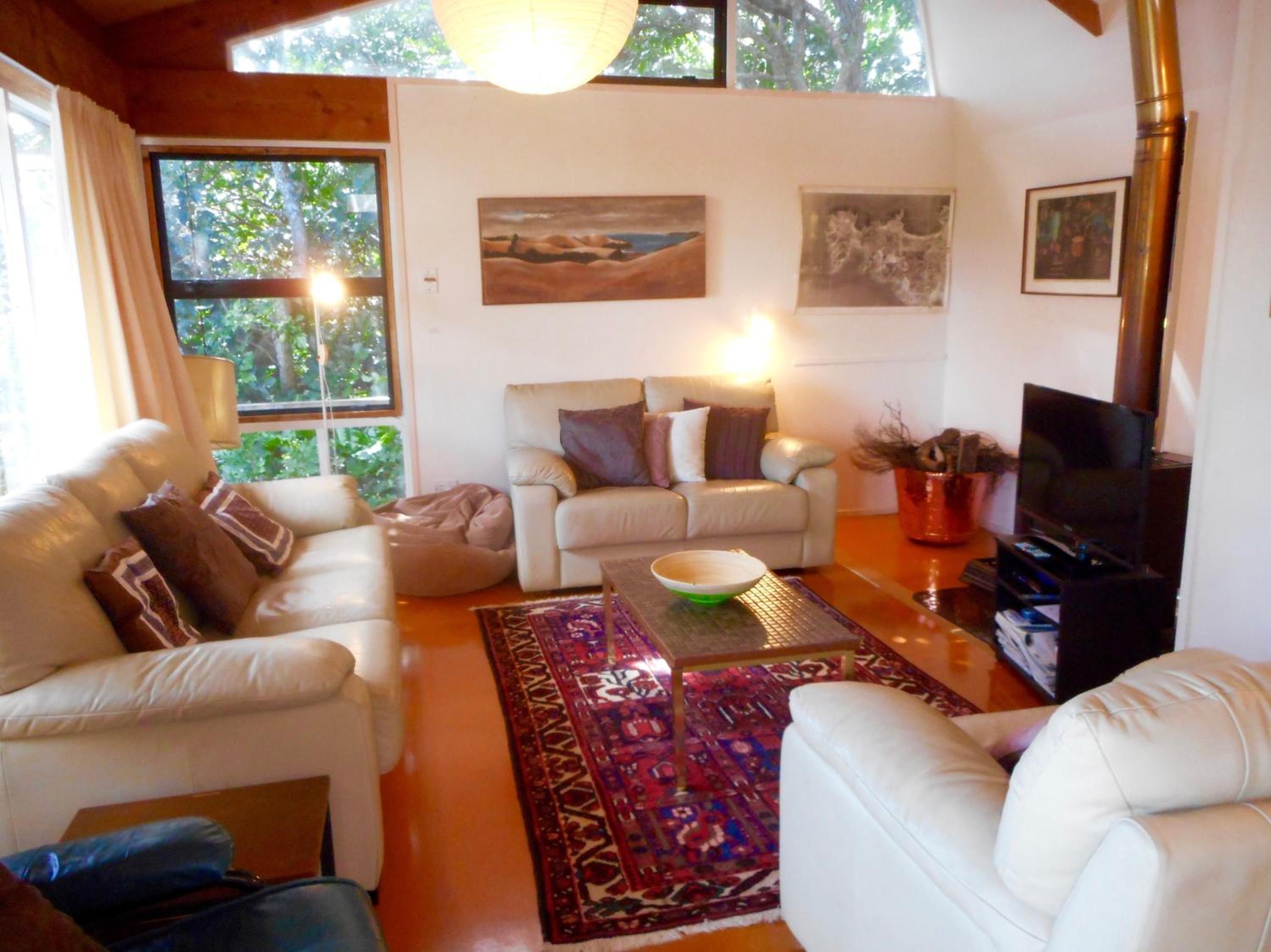 Bush Beach Delight - Onetangi Holiday Home view 5