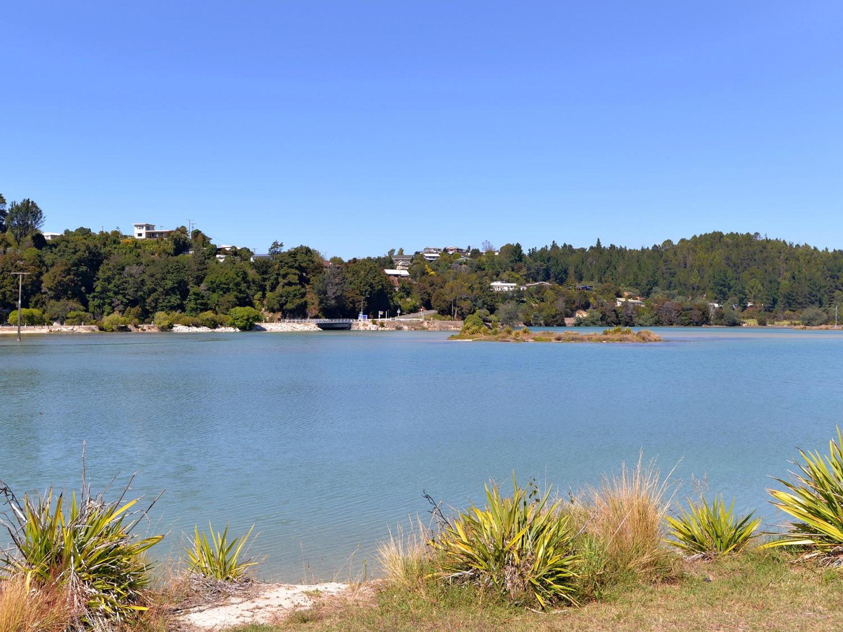 Vista Lagoon - Kaiteriteri Holiday Unit view 2