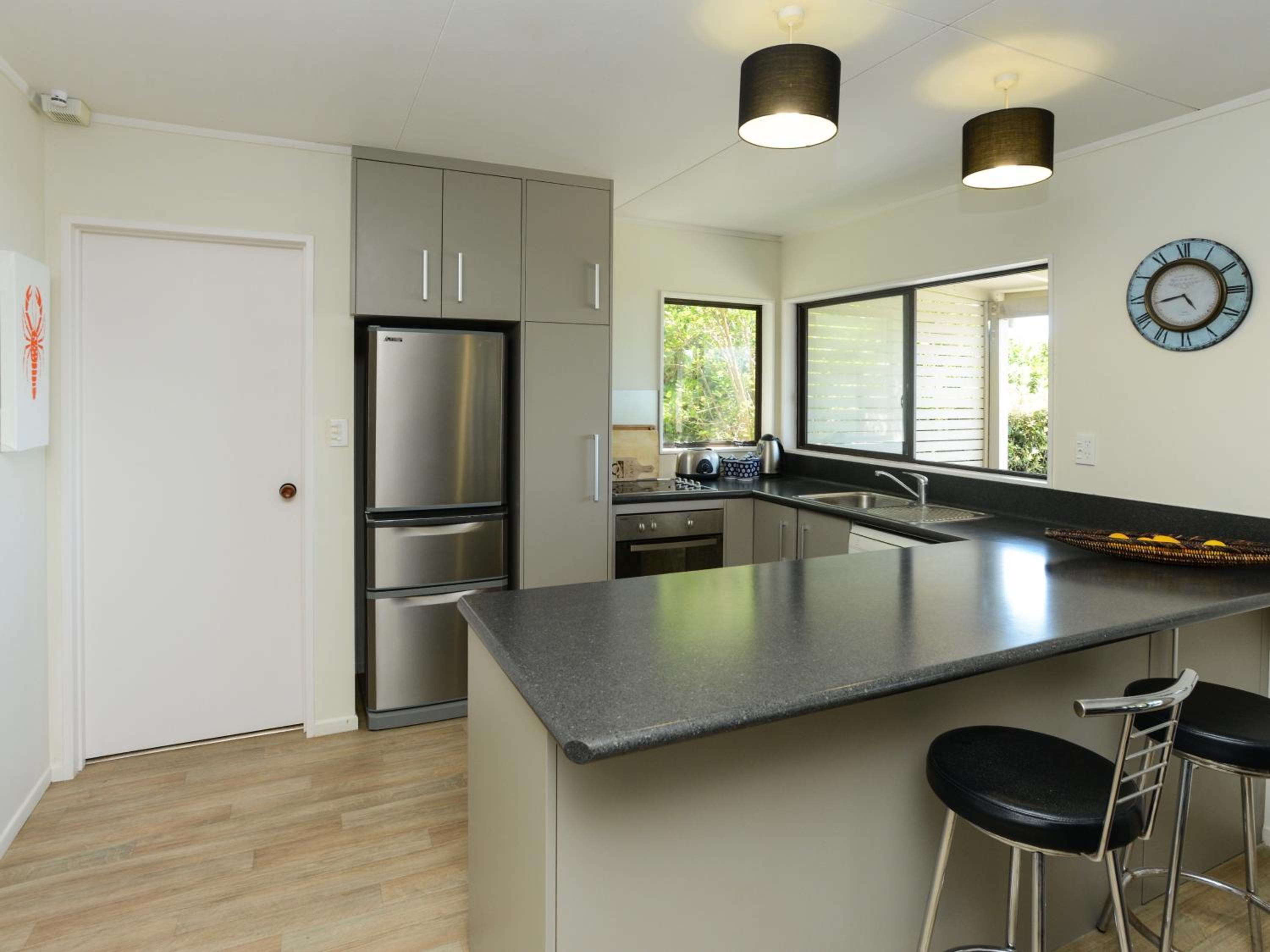 Bach 112 - Waimarama Holiday Home view 5