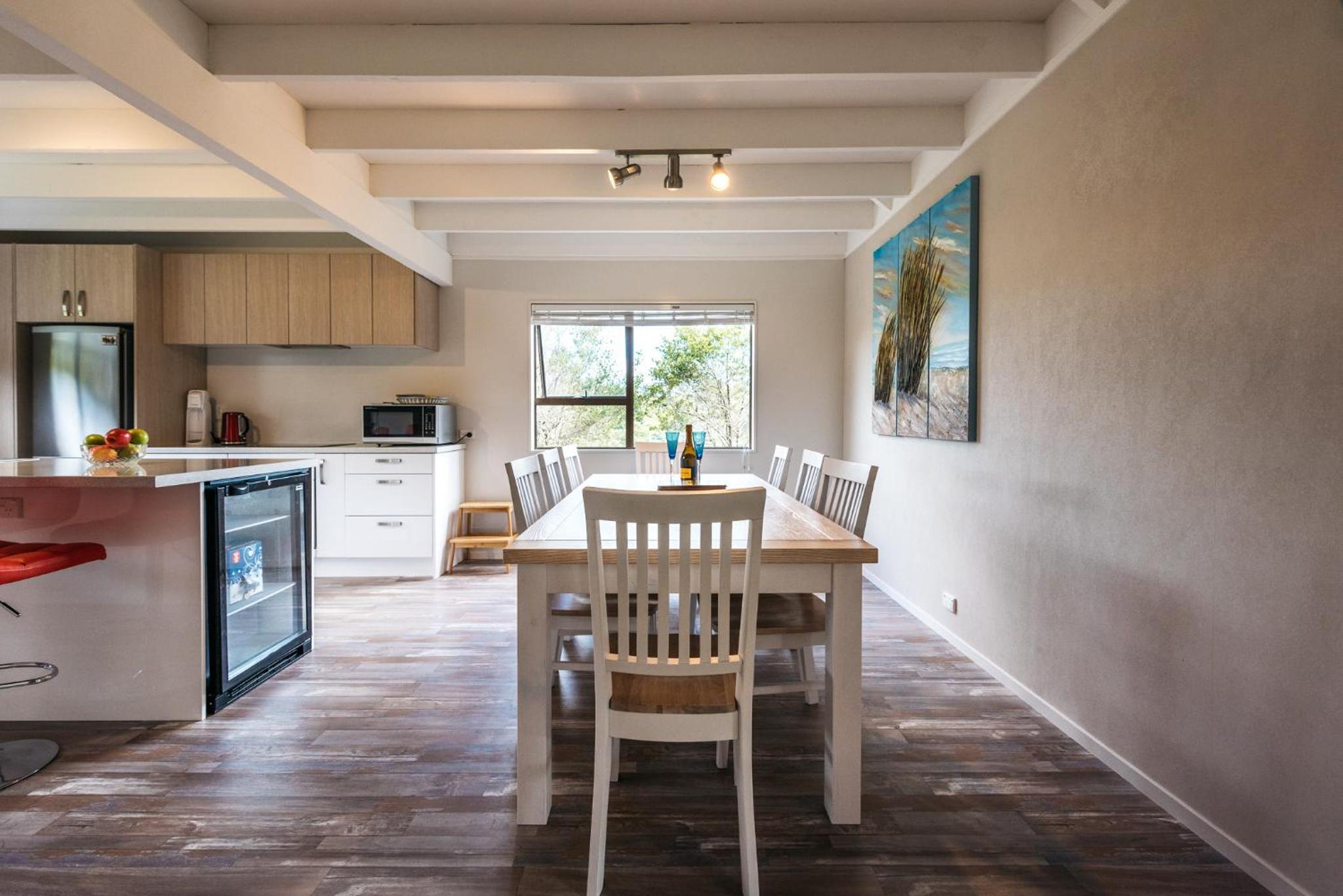 Oneroa Oasis - Oneroa Holiday Home