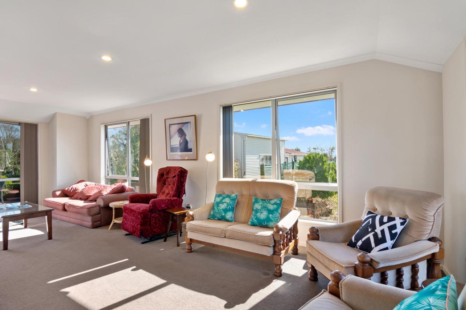 Paradise in Pohara - Pohara Beach Holiday Home view 4