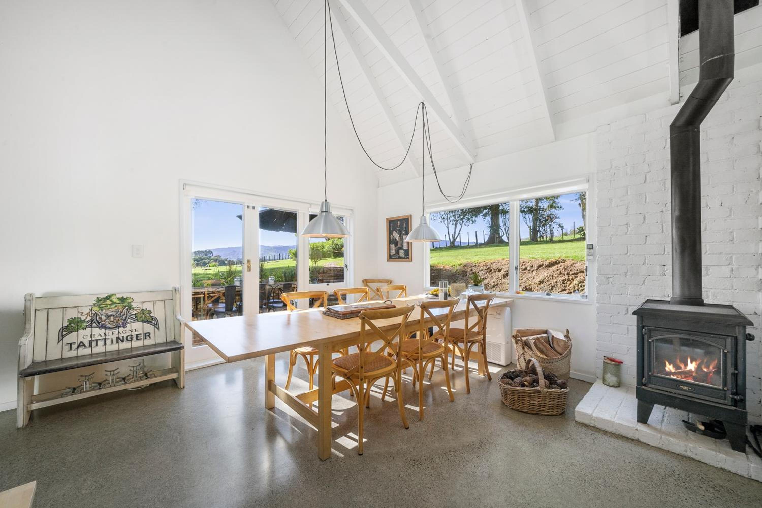 The House - The Lodge Te Horo view 3
