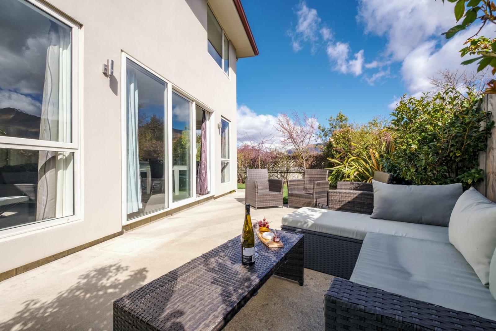 Hunter's Retreat - Wanaka Holiday Home view 4