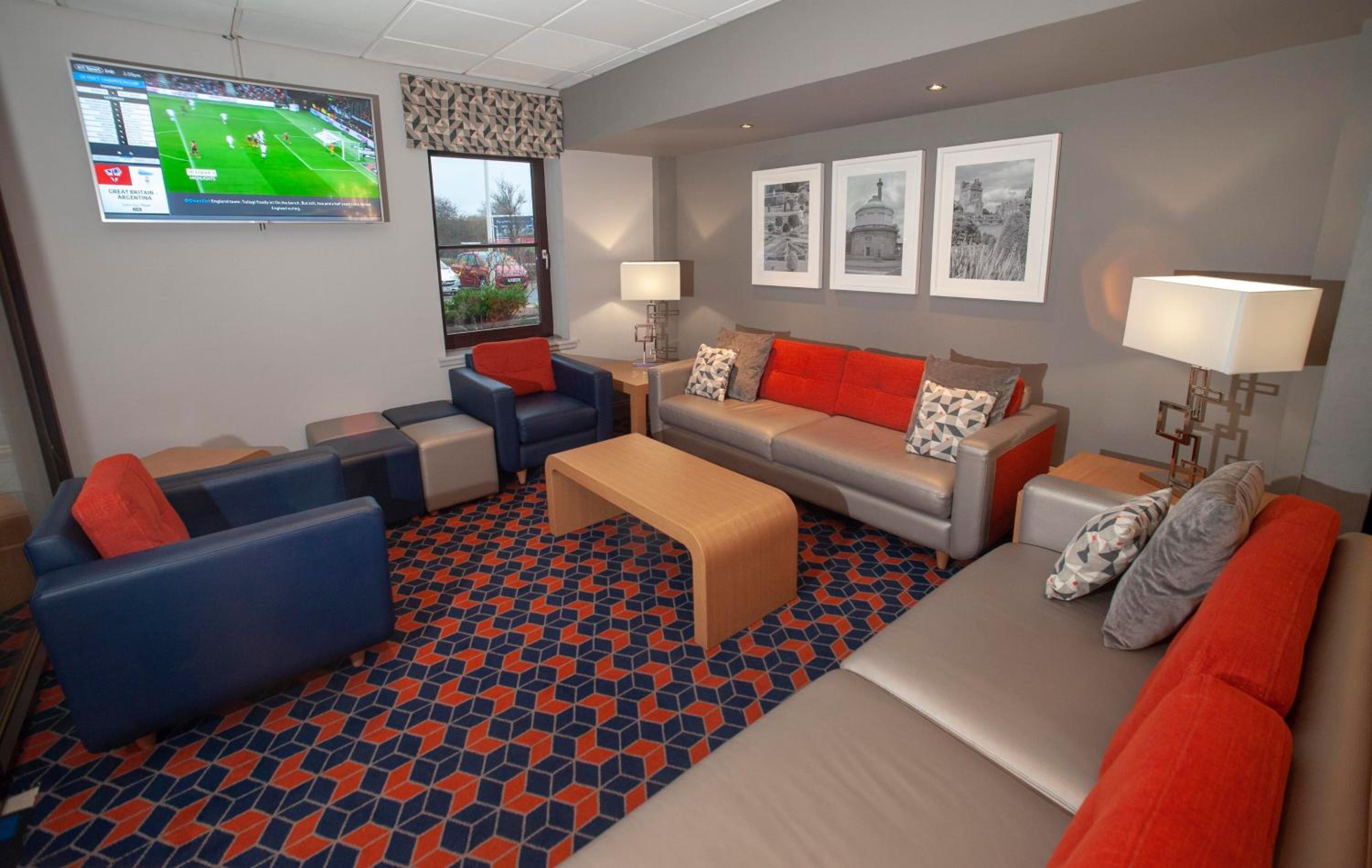 Perth Vacations - Holiday Inn Express Perth, an IHG Hotel - Property Image 10