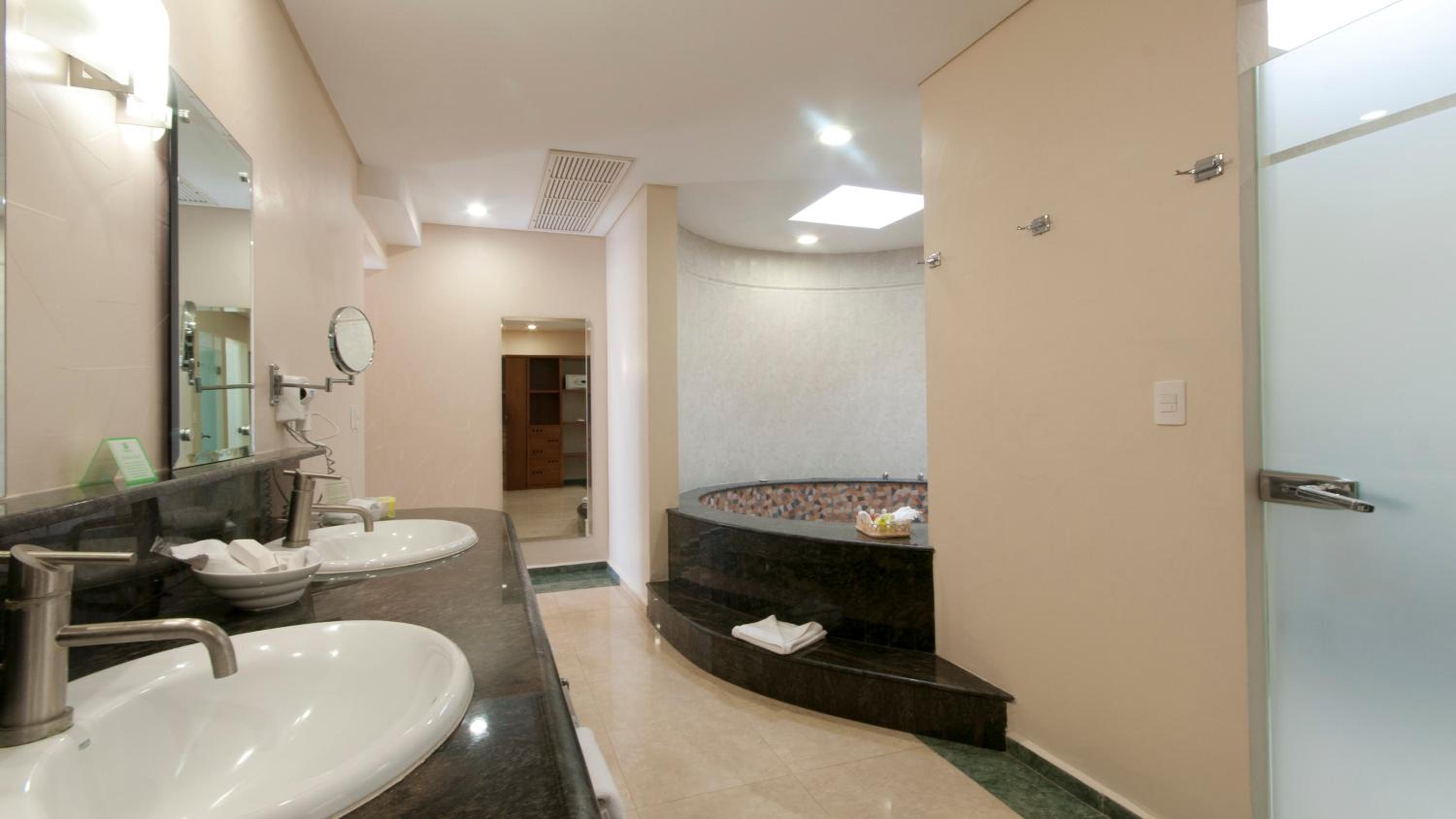 Holiday Inn Veracruz-Boca Del Rio by IHG