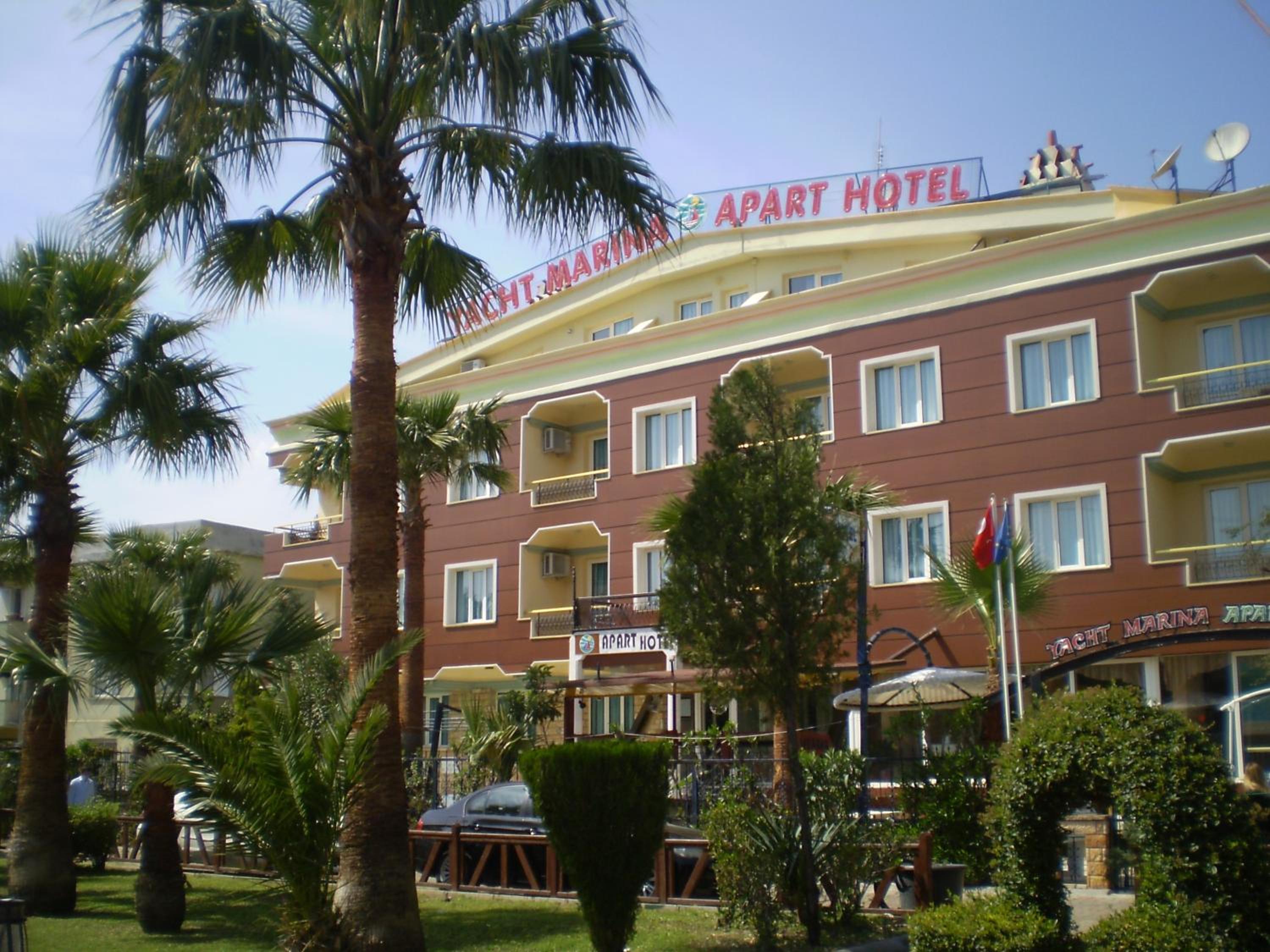 Blue Yacht Marina Apart Hotel - Image 7