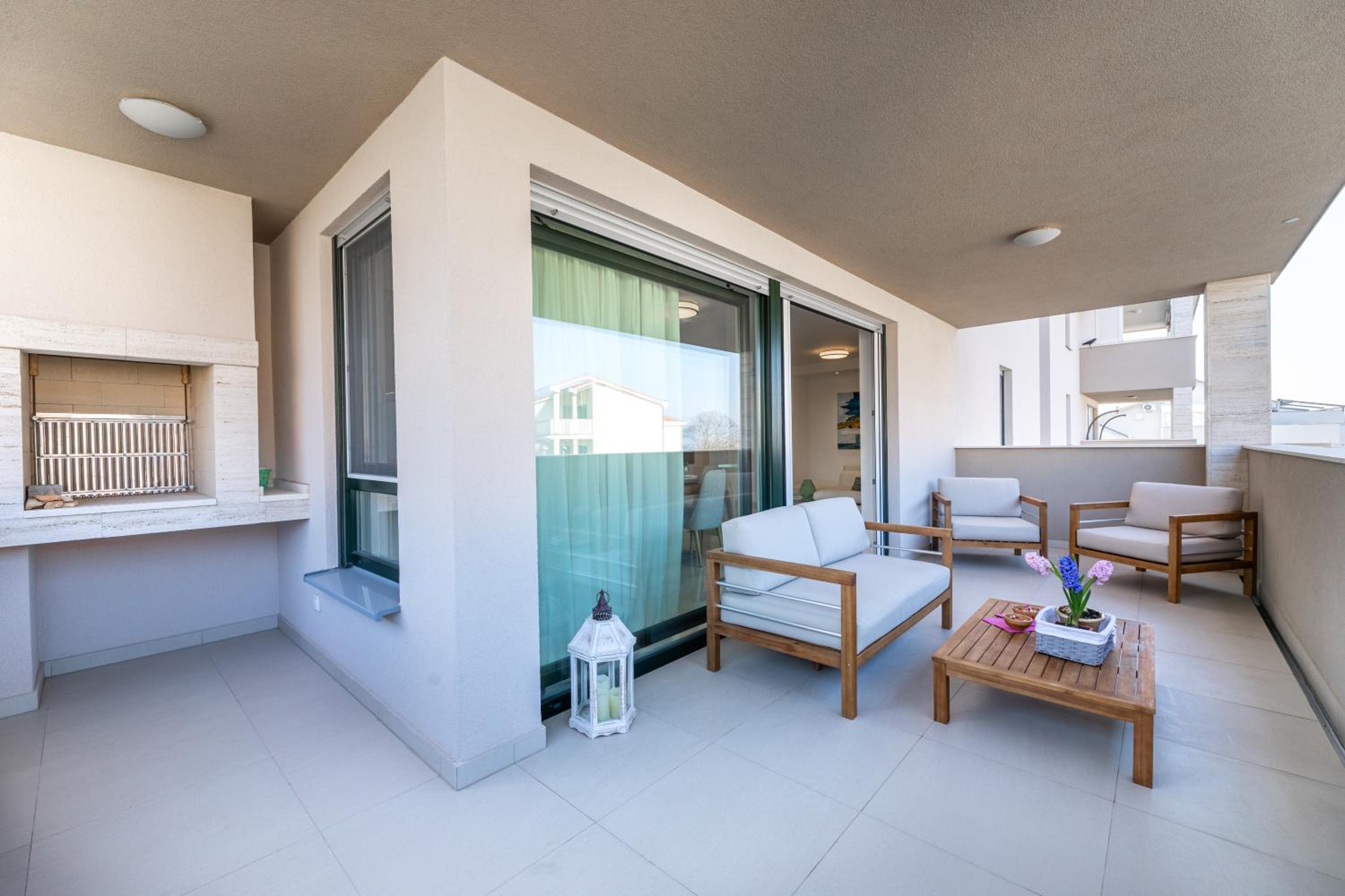 Apartment Tomi by El-Pi Tours view 4