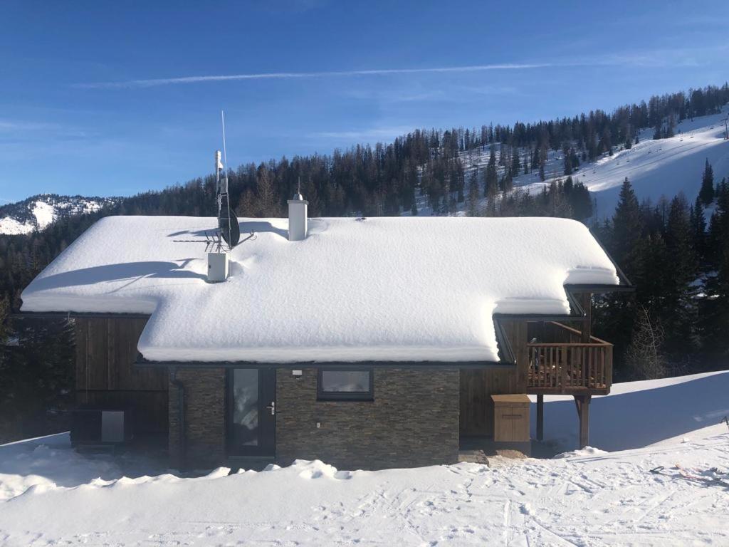 Almresort Sommerschnee