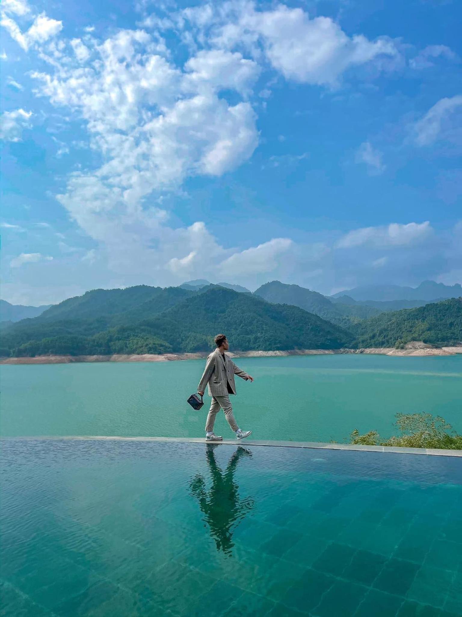 Mai Chau Hideaway Lake Resort