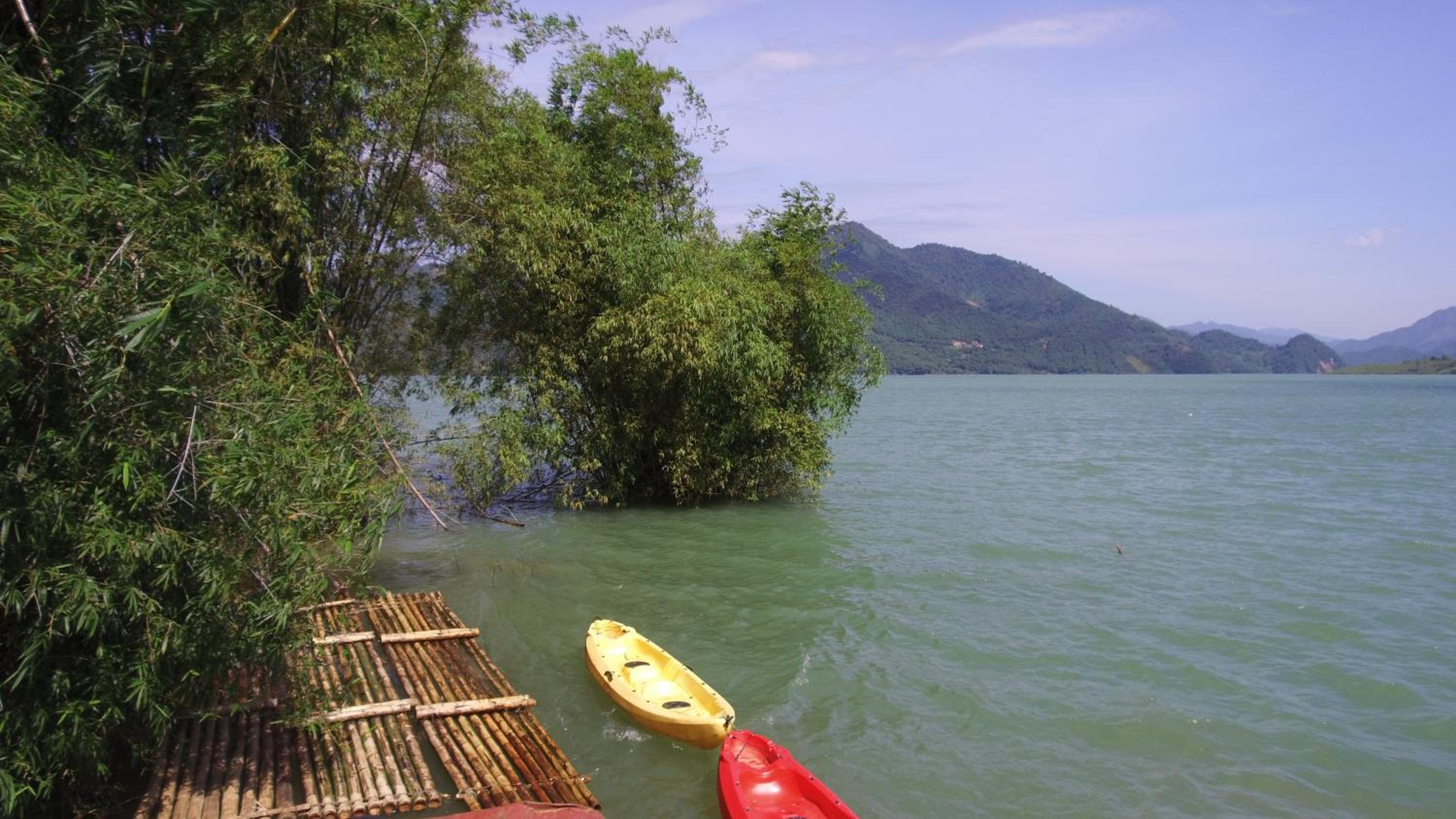 Mai Chau Hideaway Lake Resort