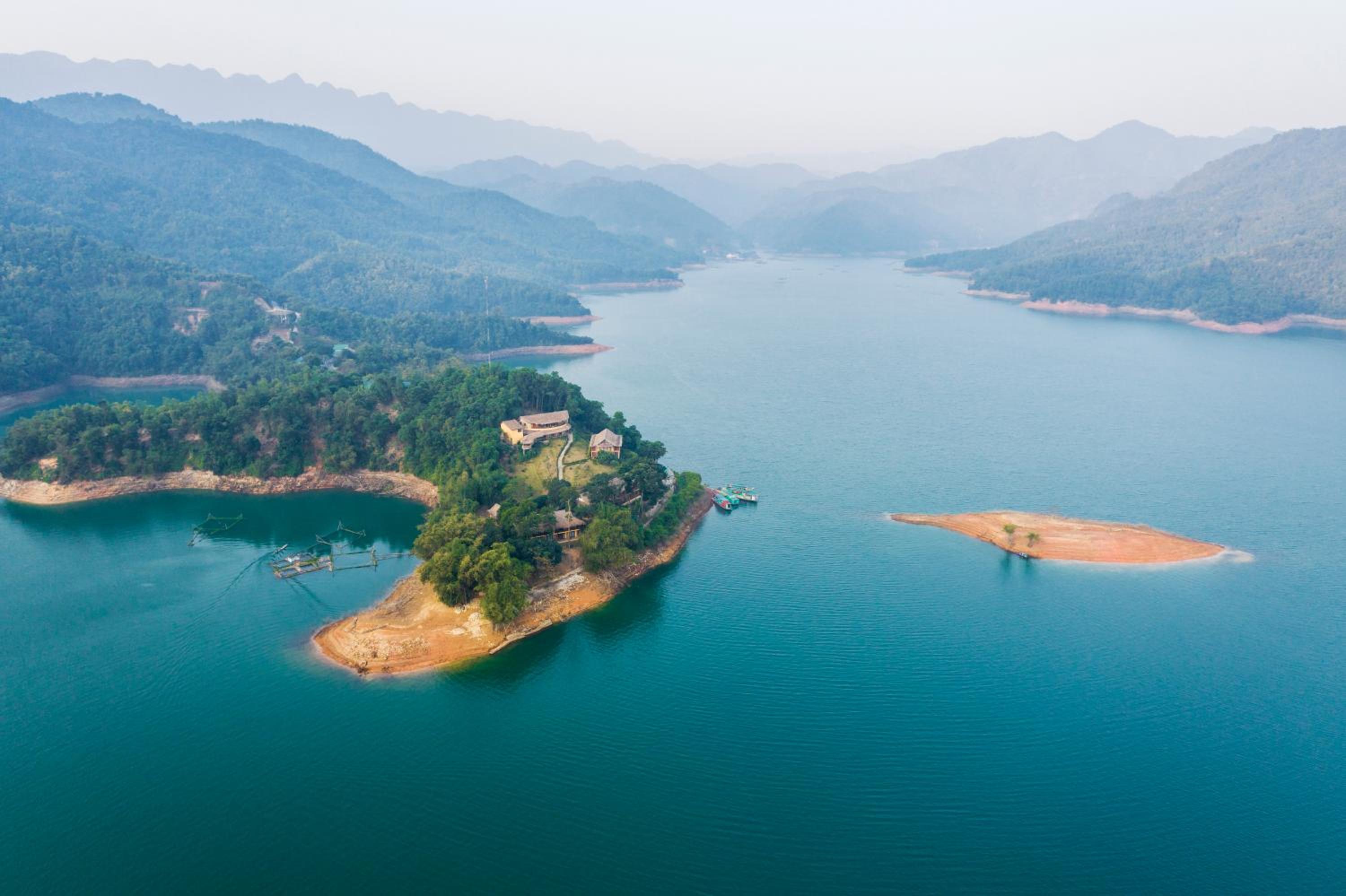 Mai Chau Hideaway Lake Resort