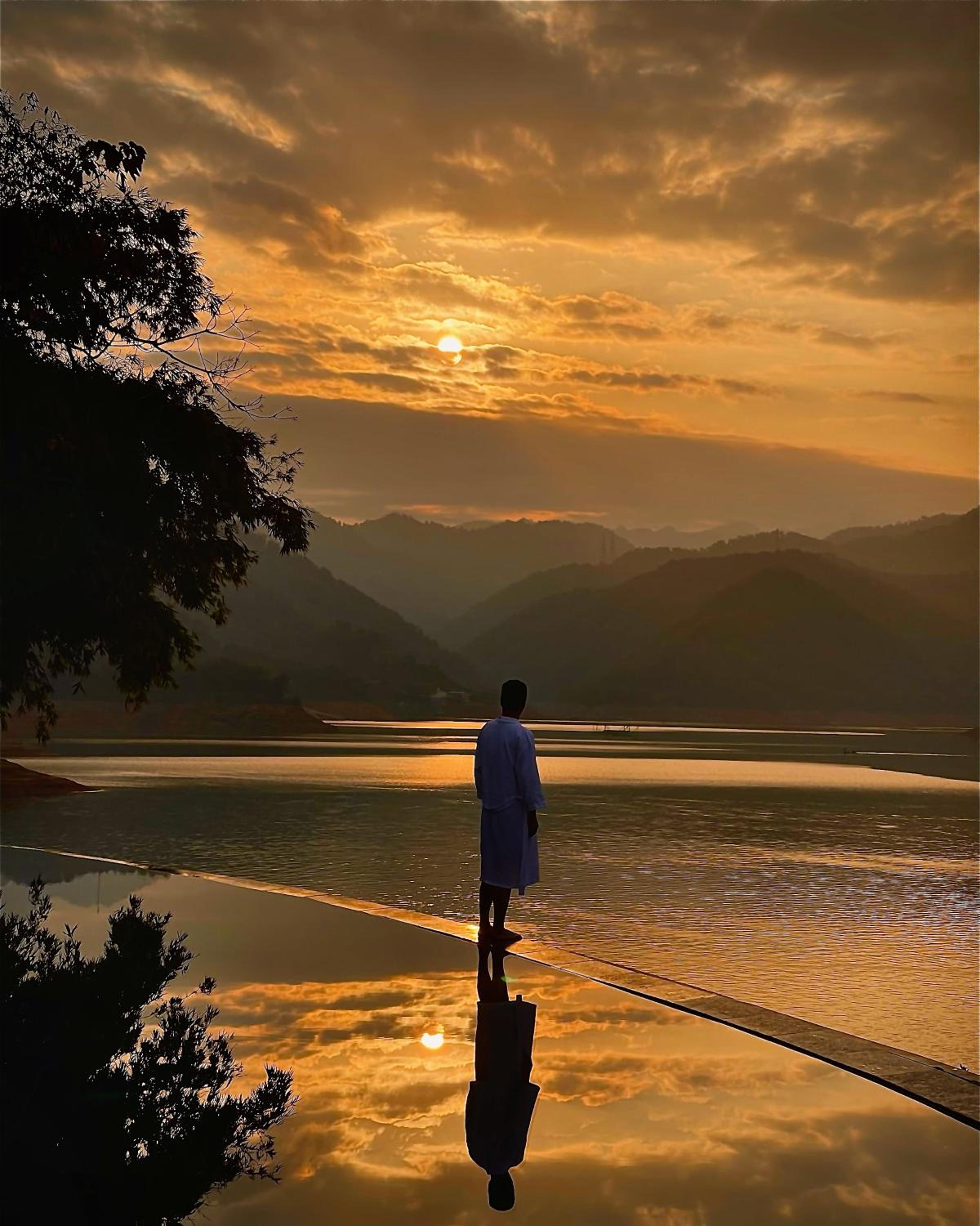 Mai Chau Hideaway Lake Resort