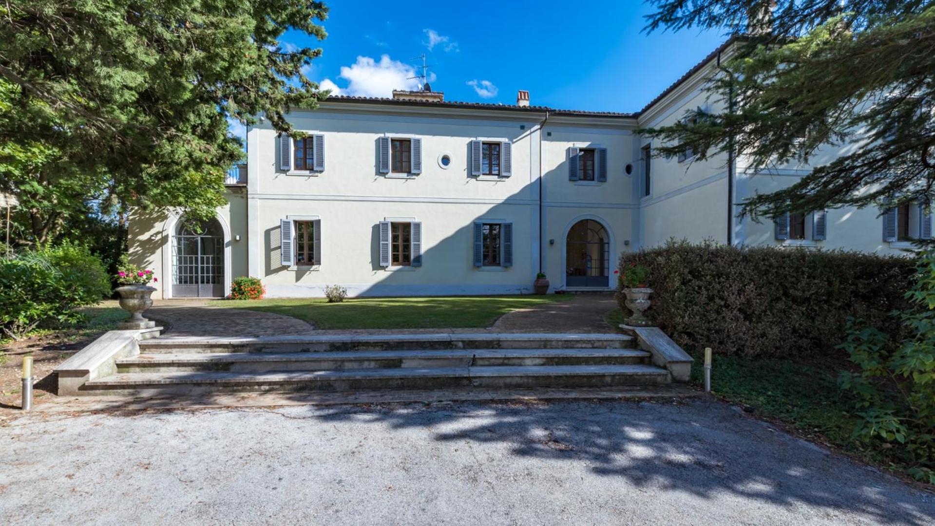 BORGO COLLE RIDENTE 13, Emma Villas view 5