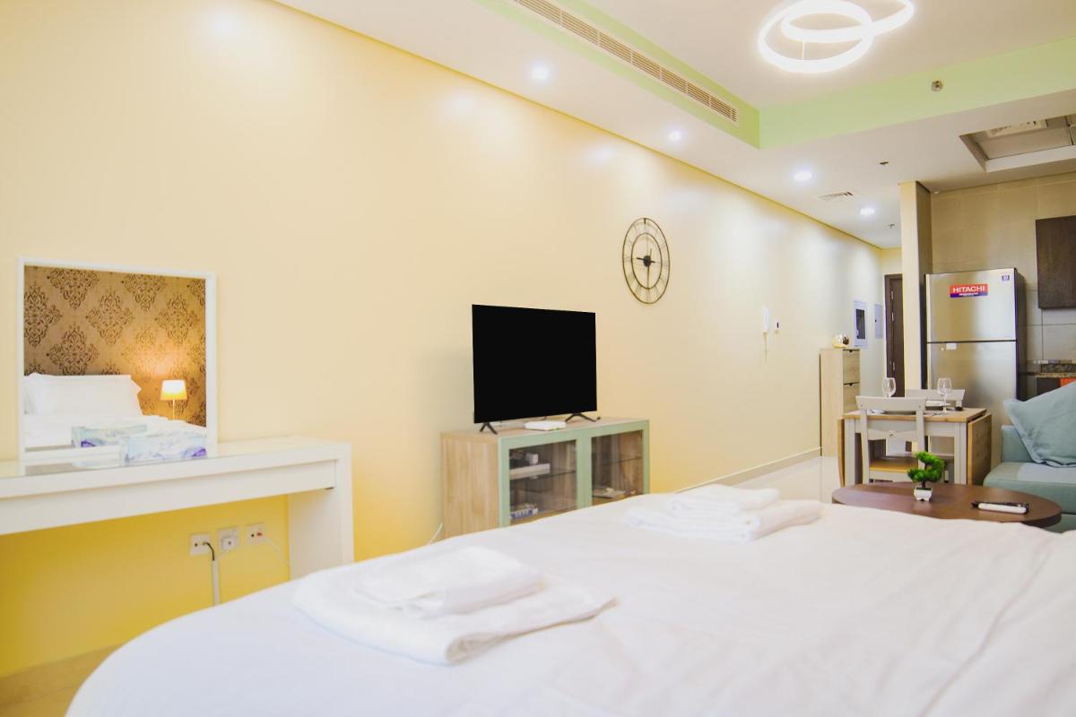 SHH - Amazing Studio in Hercules Tower, Wadi Al Safa