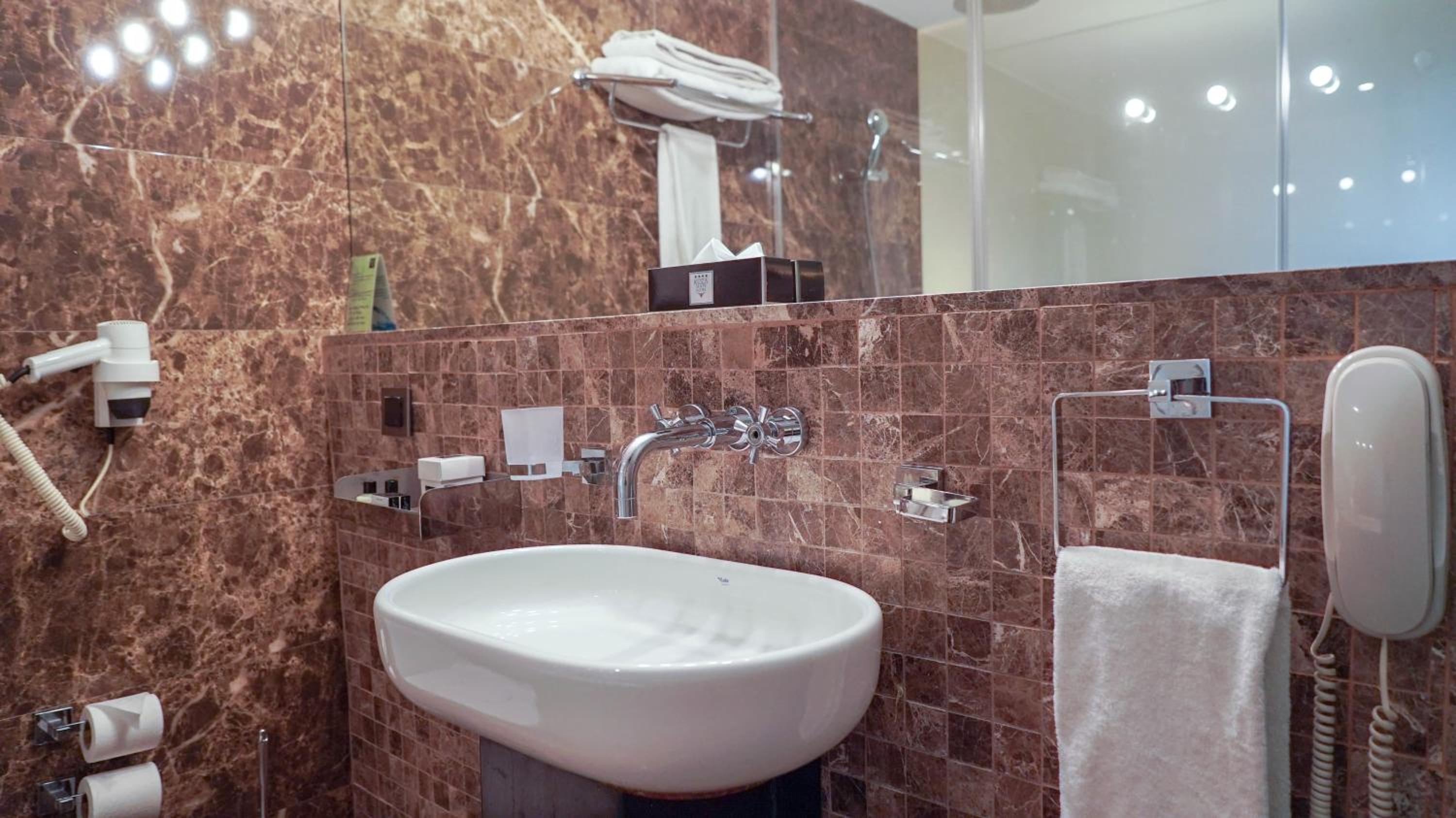 Koza Suite Hotel - Image 19