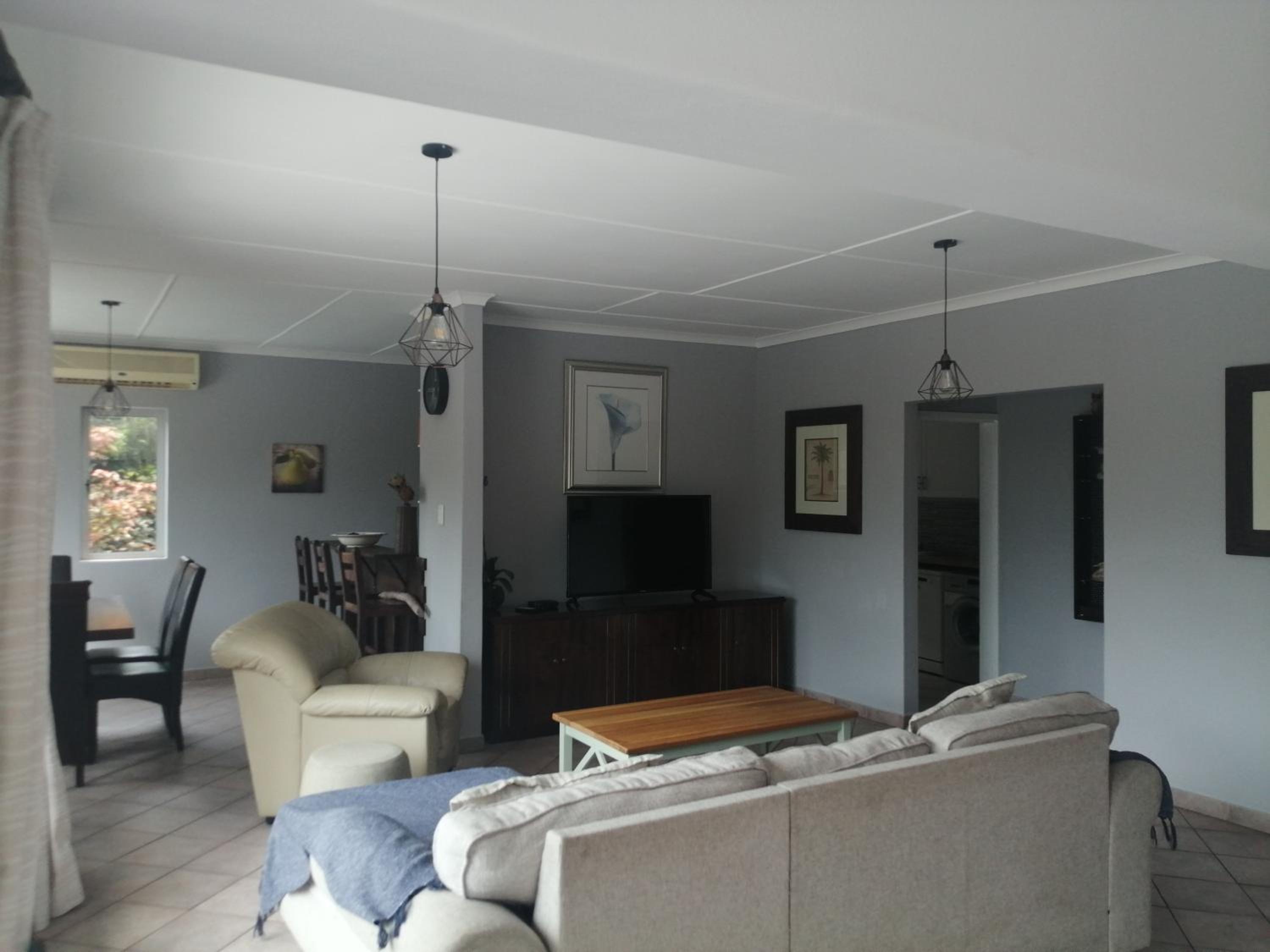 84 Leonora Drive - Family Holiday Home view 4