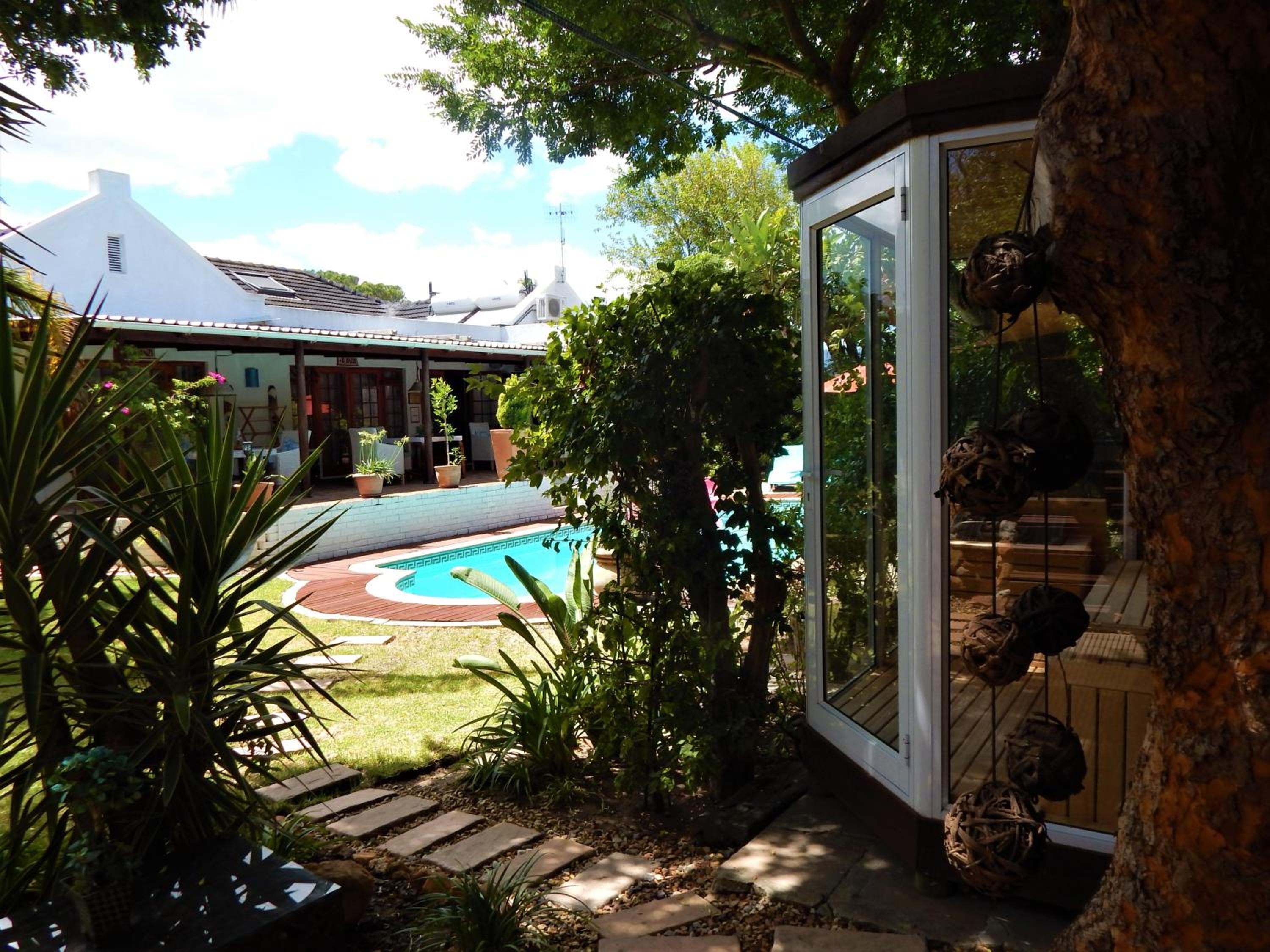 Khashamongo B & B