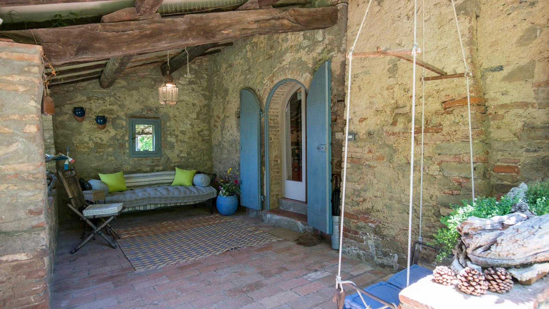 Photo 8