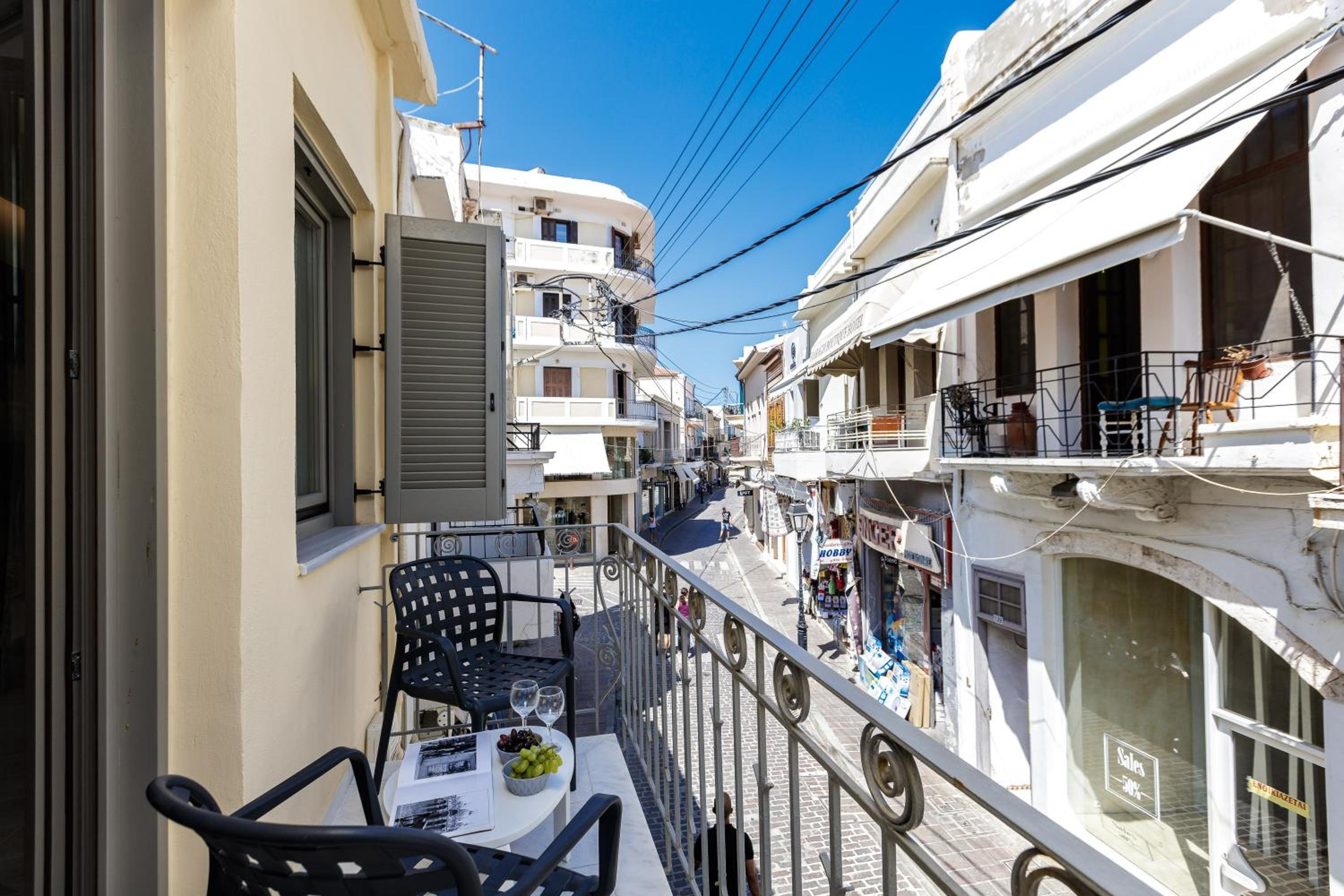 Hotel Kristin's Place with Sauna - Image 1