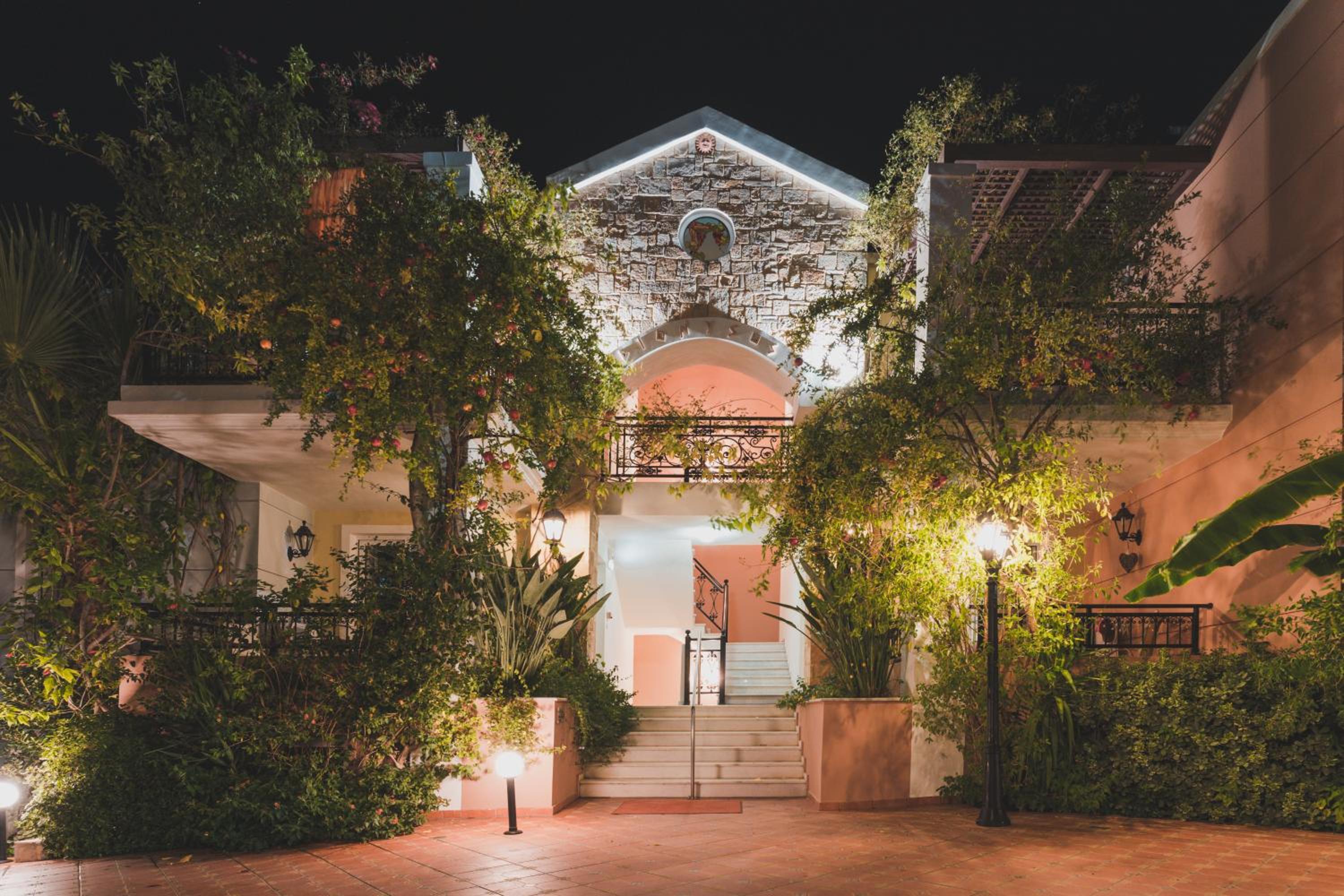 Hotel Dionyssos Village - Image 1