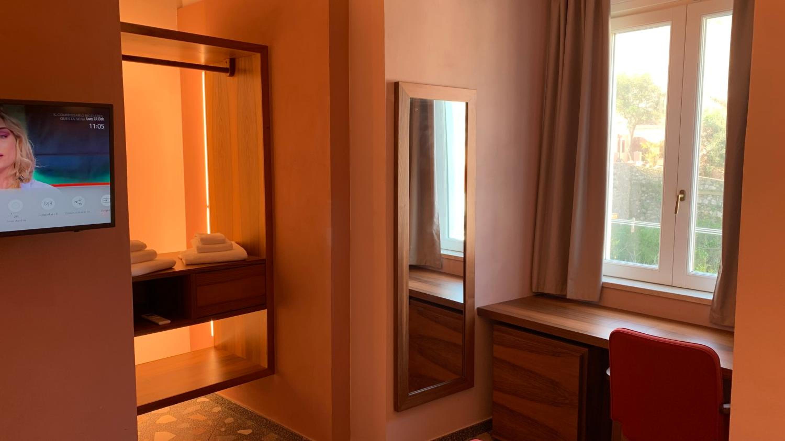 hotel room