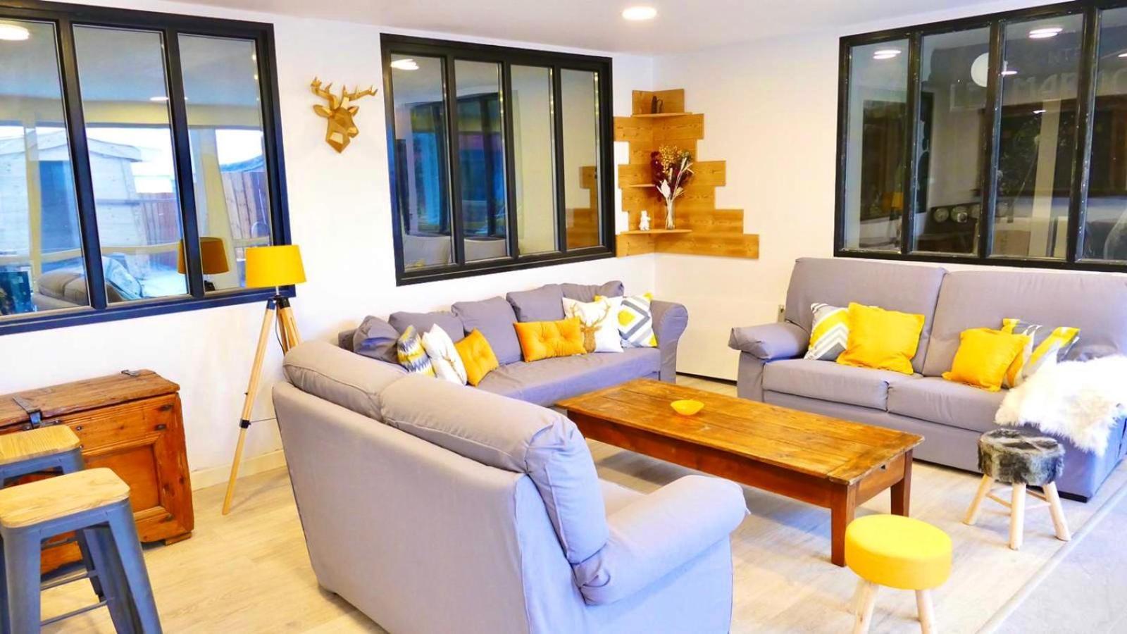 Appartement spacieux 300m2 - Sauna - BBQ - Terrasse view 2