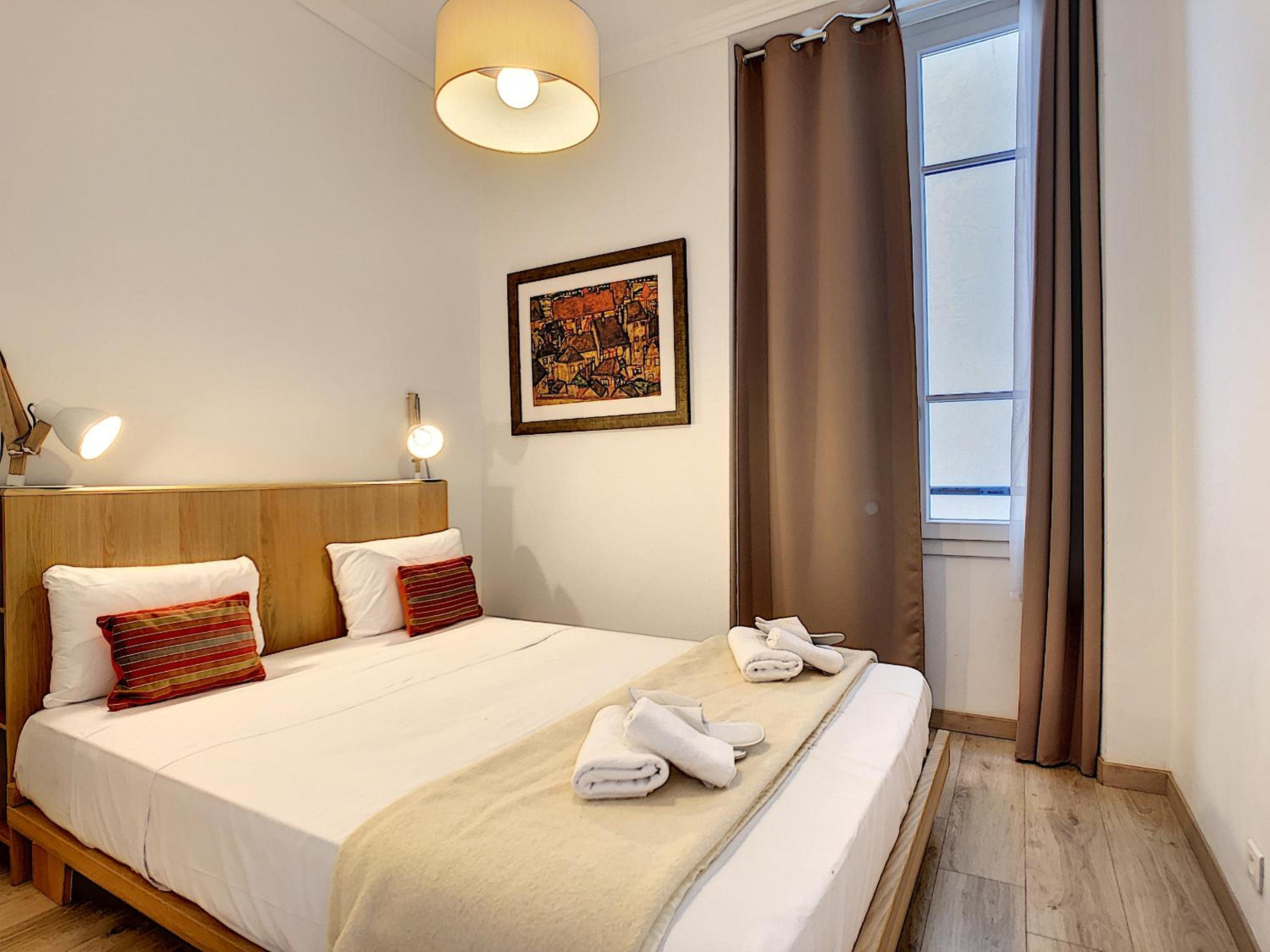 Nestor&Jeeves - COTE JARDIN - Central - Close sea