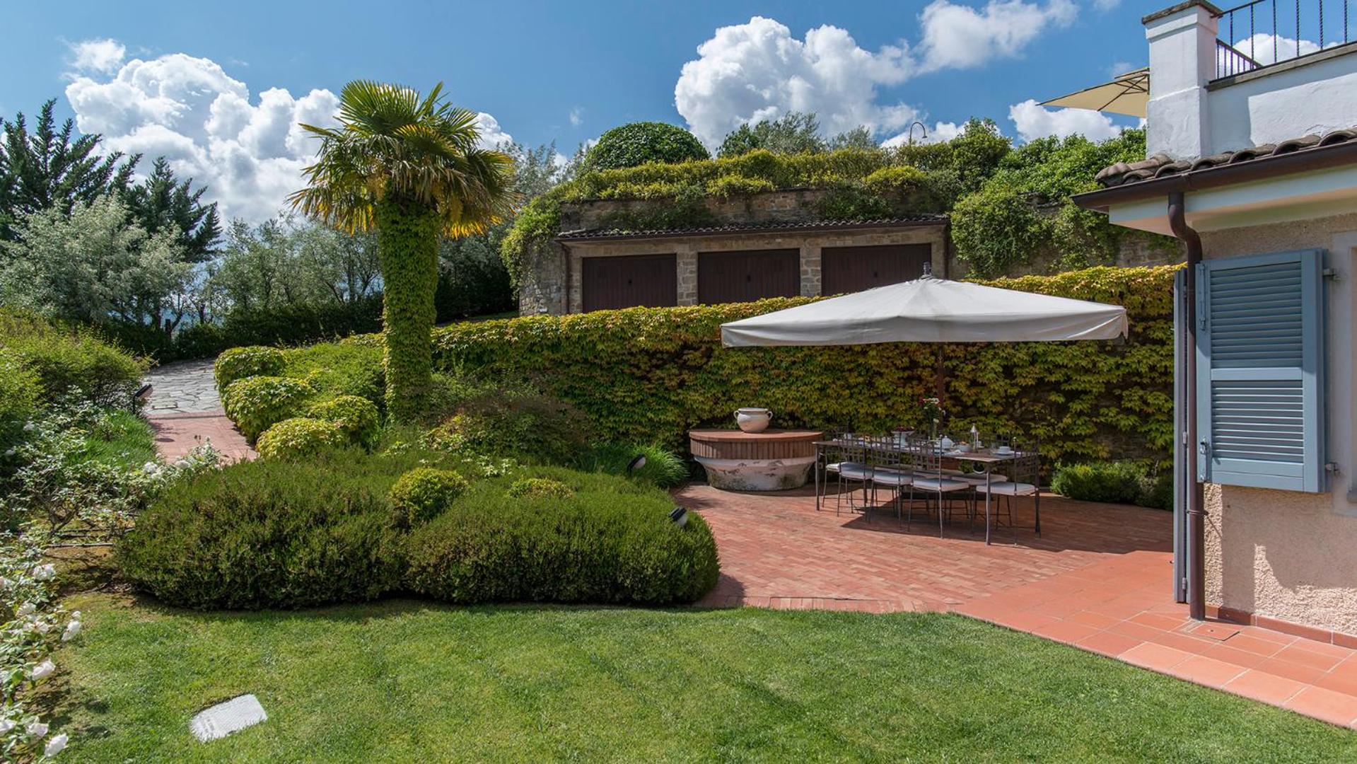 VILLA NINFEO 10&4, Emma Villas view 4