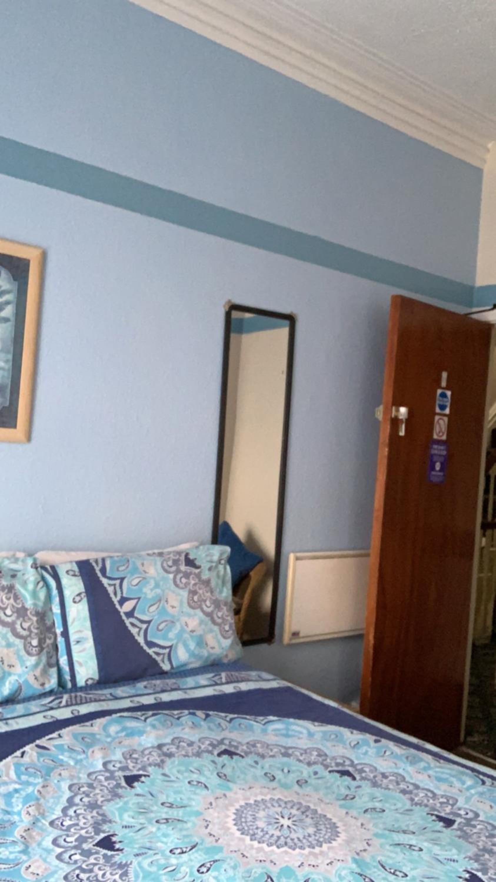 Alondra Hotel