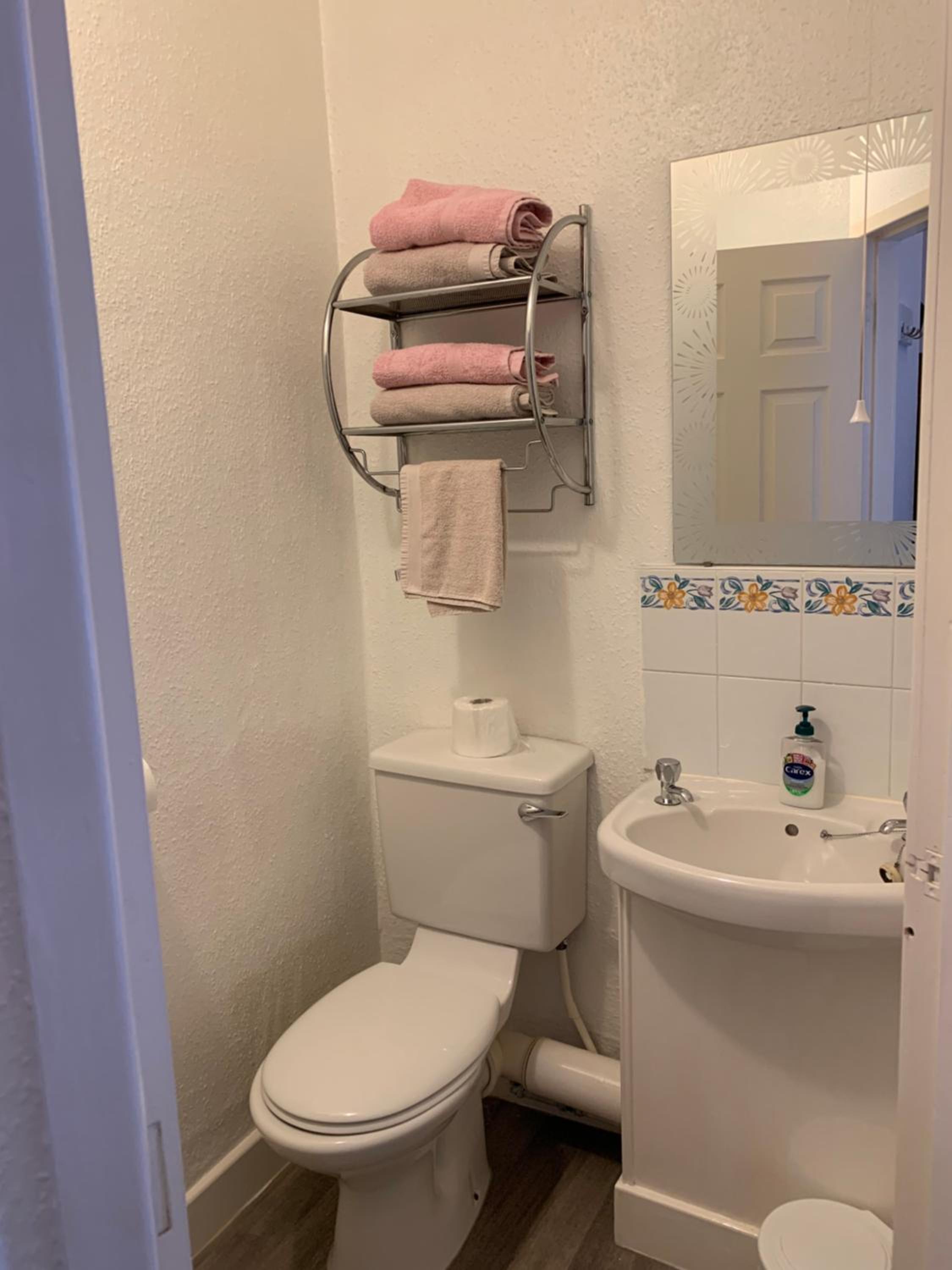 Alondra Hotel