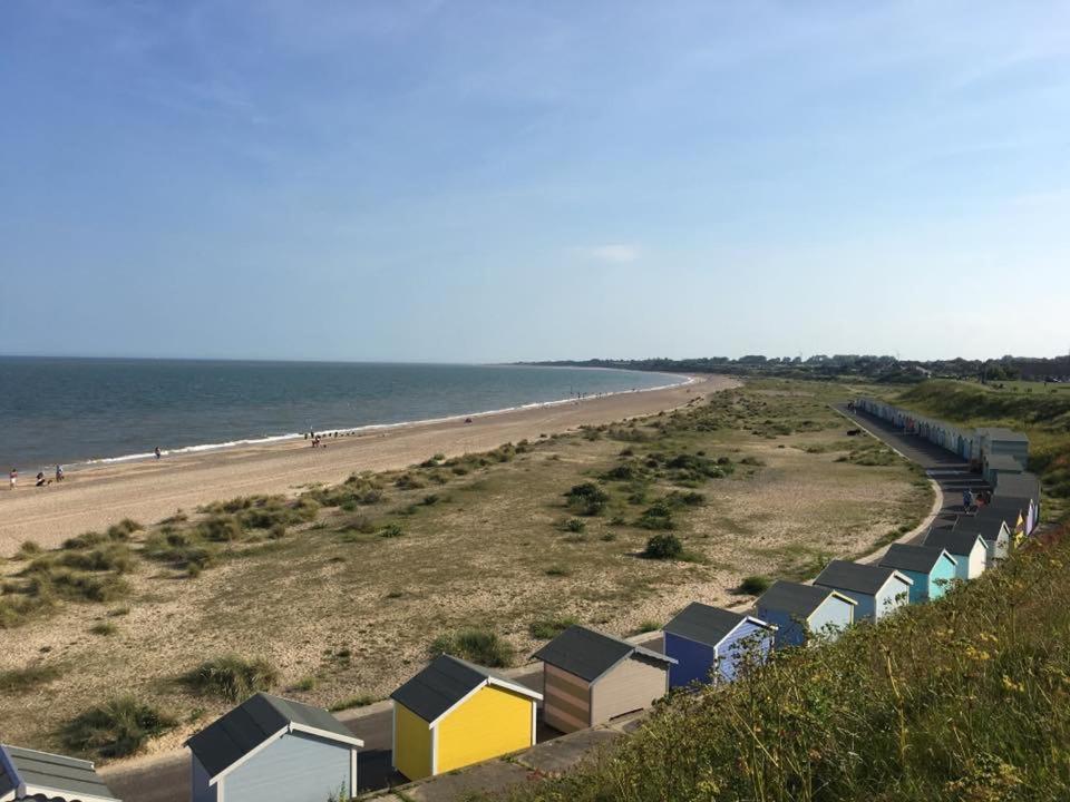 Moray Beachside Apartments