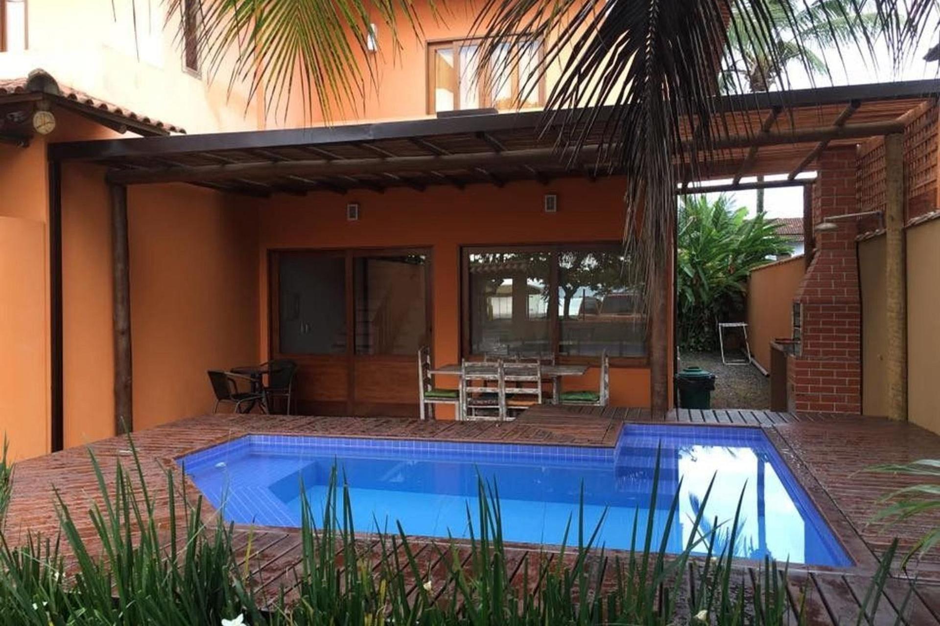 Lirio - Frente praia, 3 suites, 1km do centro,piscina, wi-fi e churrasqueira