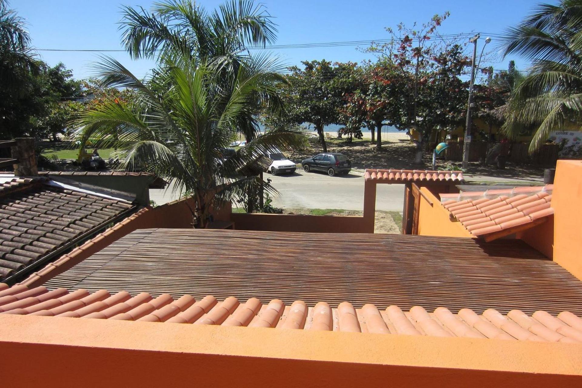 Lirio - Frente praia, 3 suites, 1km do centro,piscina, wi-fi e churrasqueira