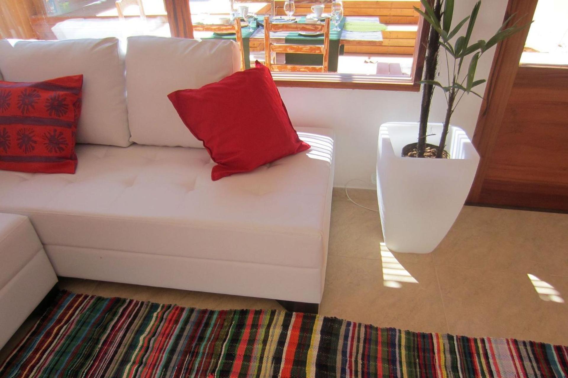 Lirio - Frente praia, 3 suites, 1km do centro,piscina, wi-fi e churrasqueira