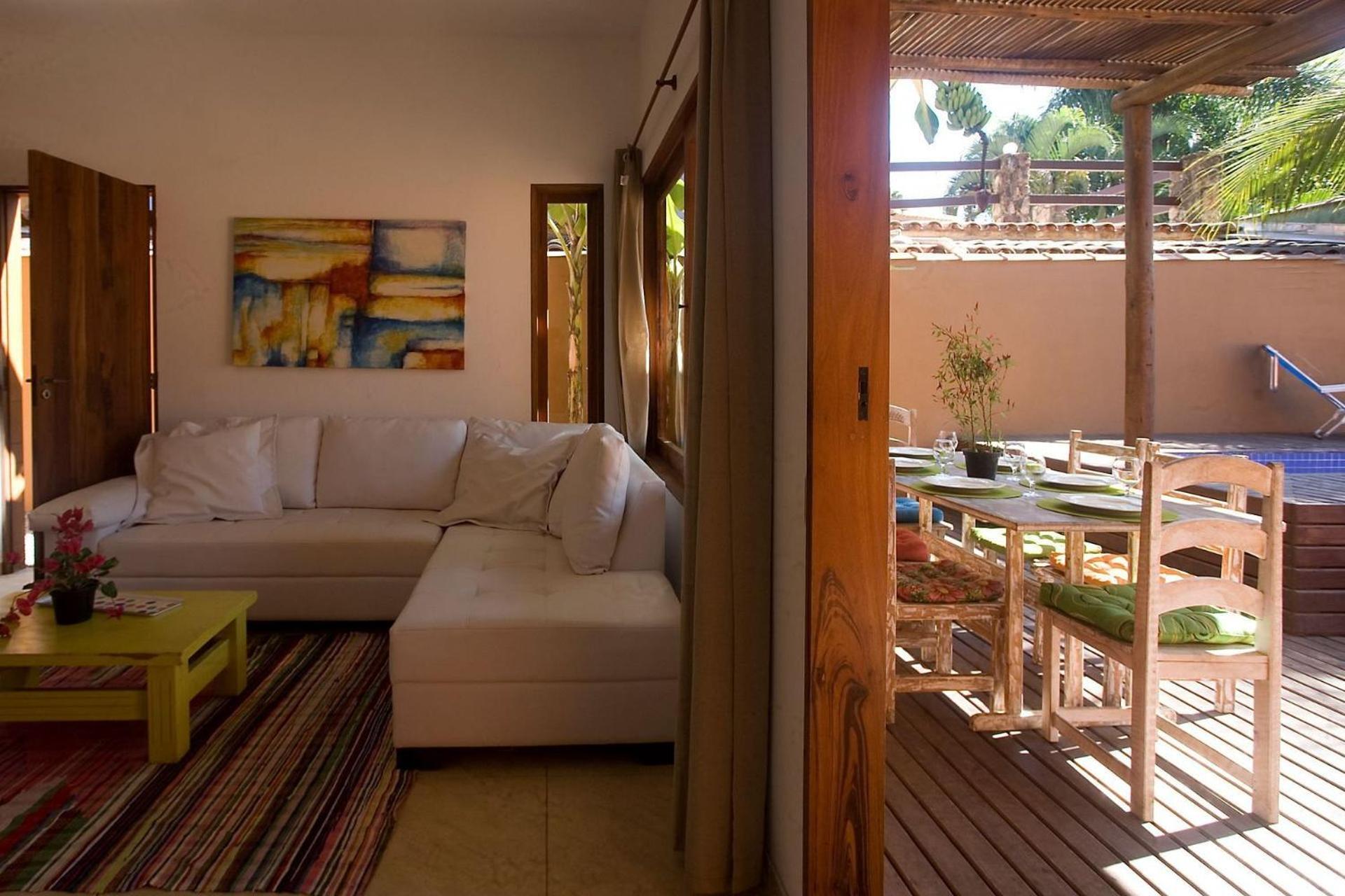 Lirio - Frente praia, 3 suites, 1km do centro,piscina, wi-fi e churrasqueira