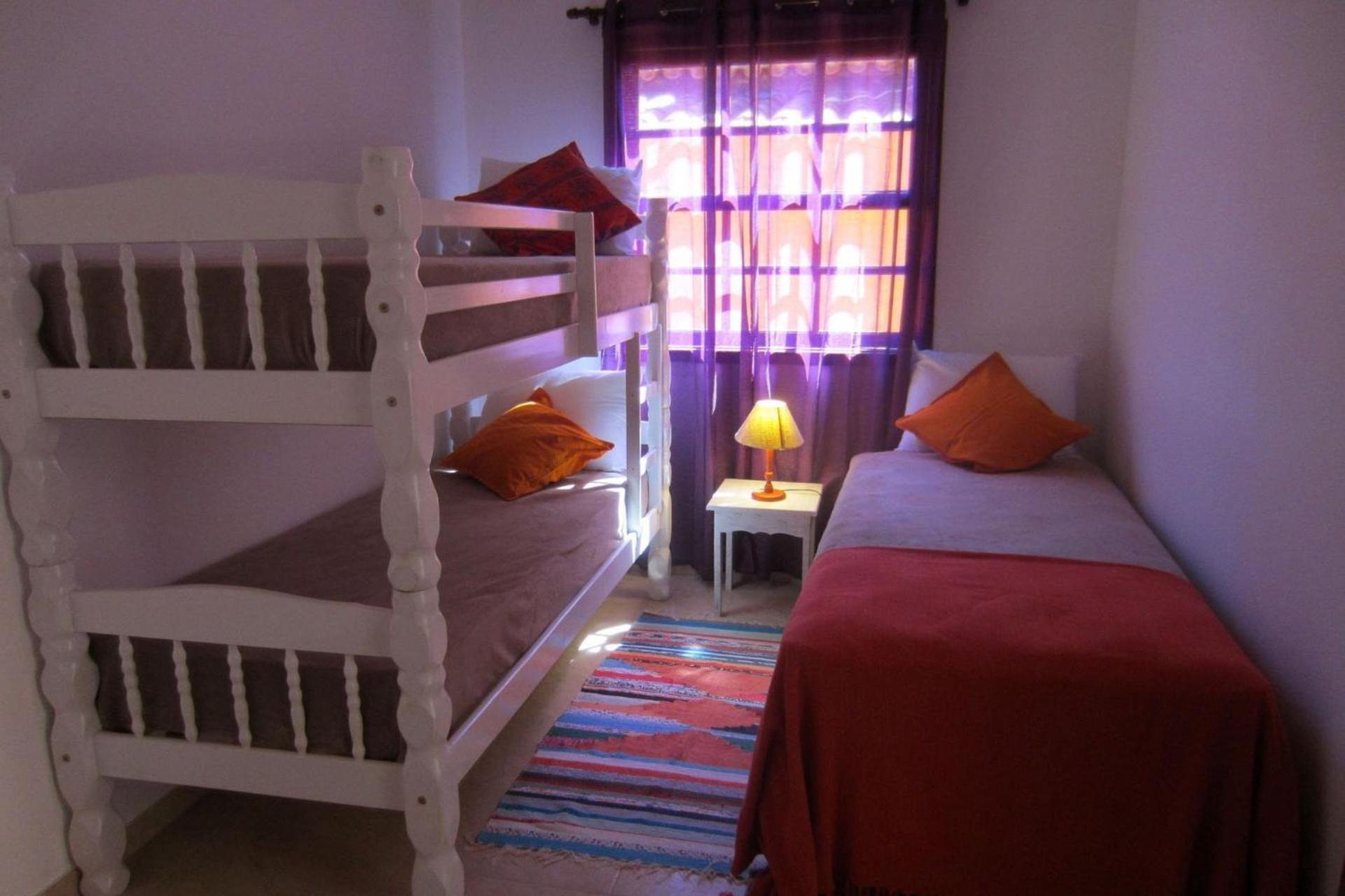 Lirio - Frente praia, 3 suites, 1km do centro,piscina, wi-fi e churrasqueira
