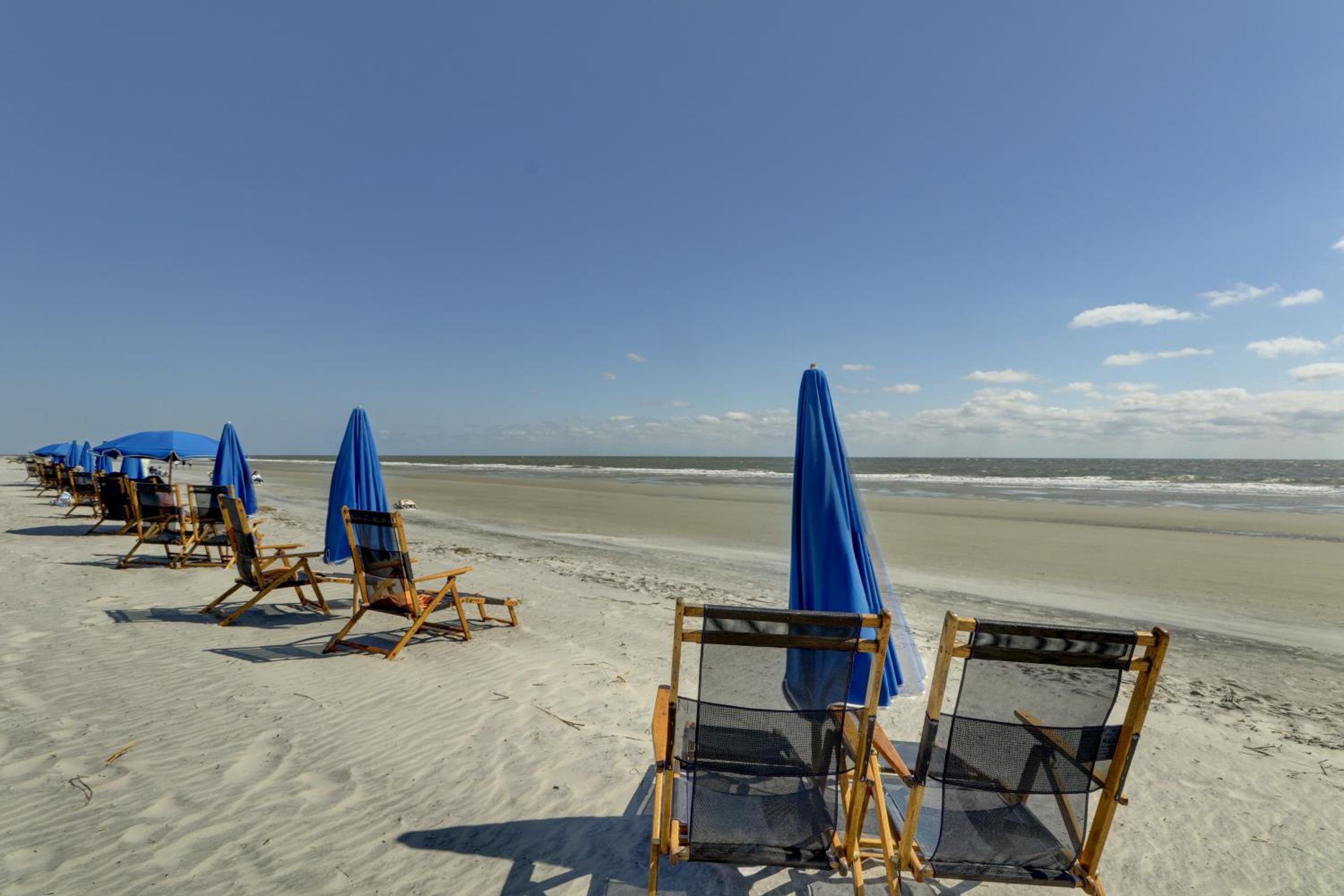 Wonderful luxury condo with great golf views K Bed Beach gear & bike rentals view 4