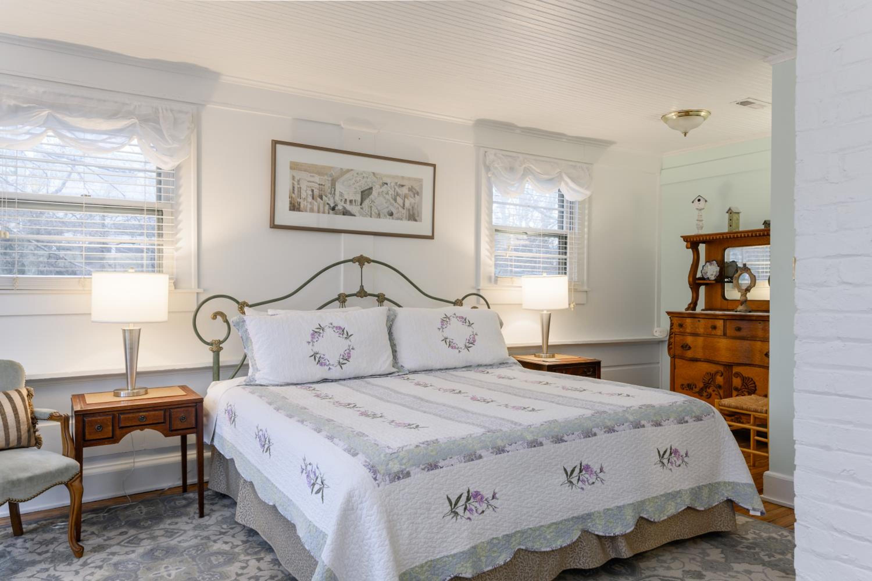 Oakland Cottage Bed and Breakfast